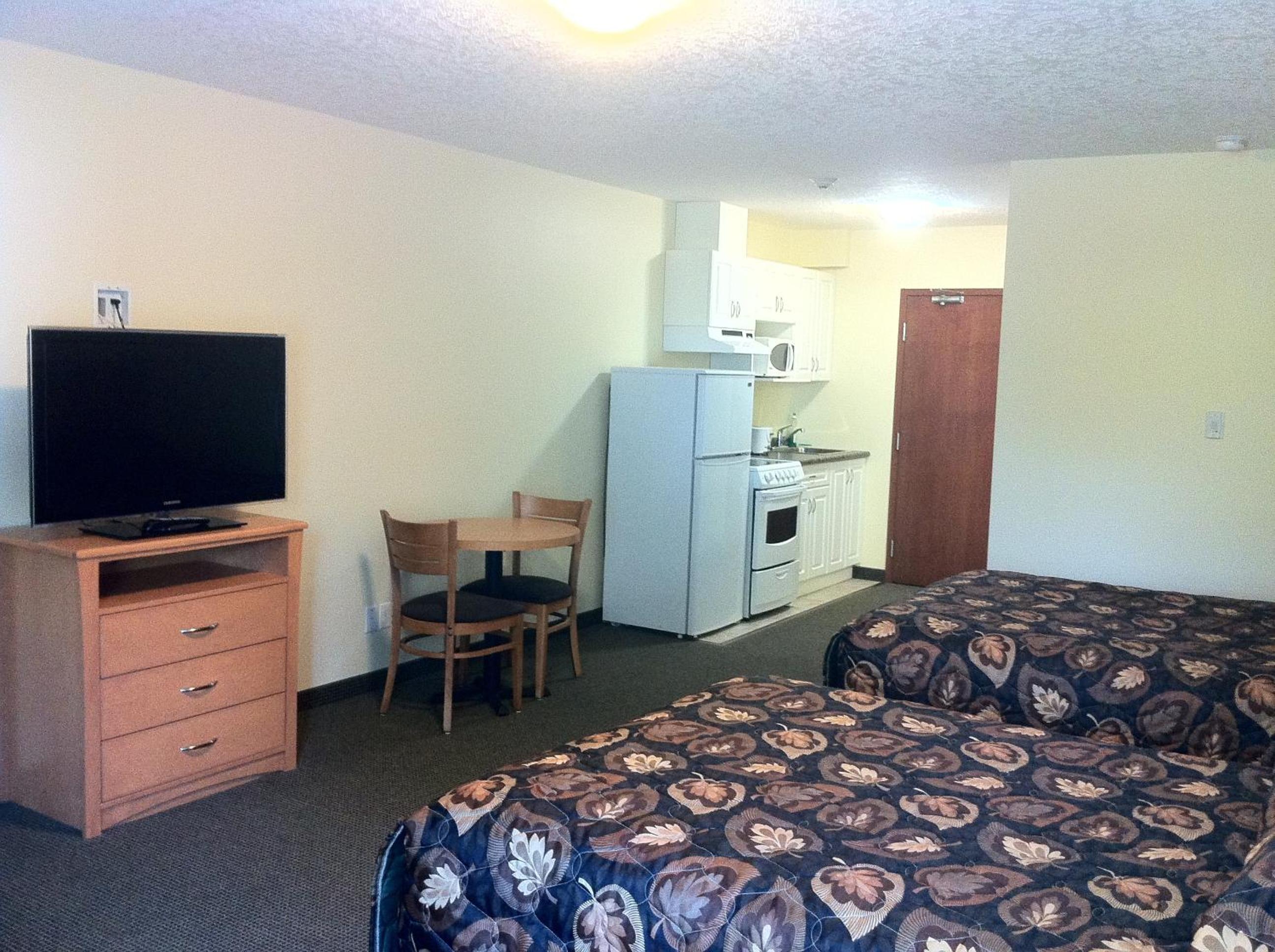 Deluxe Double Room with Kitchenette photo 3