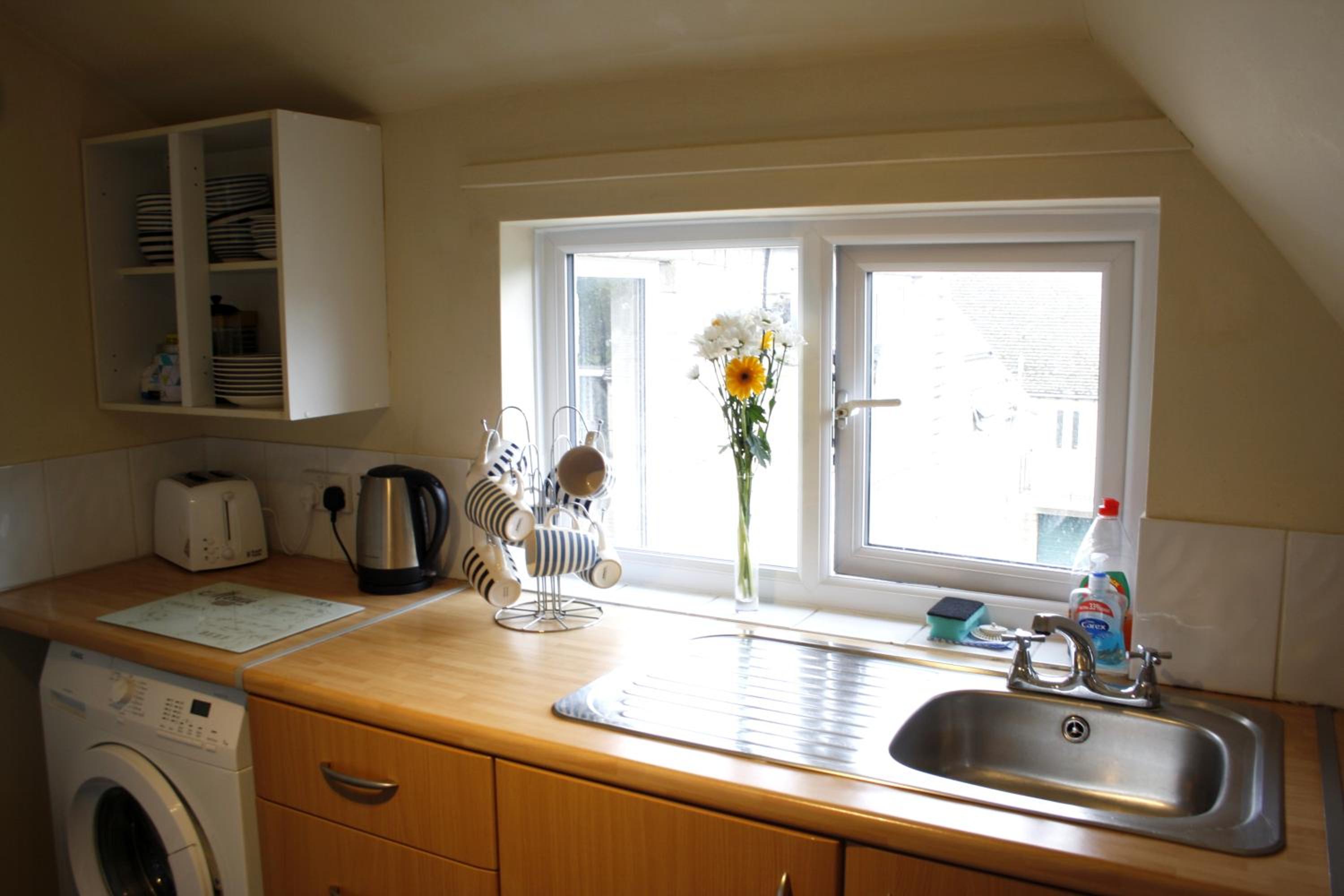 Three-Bedroom Apartment - Photo 5