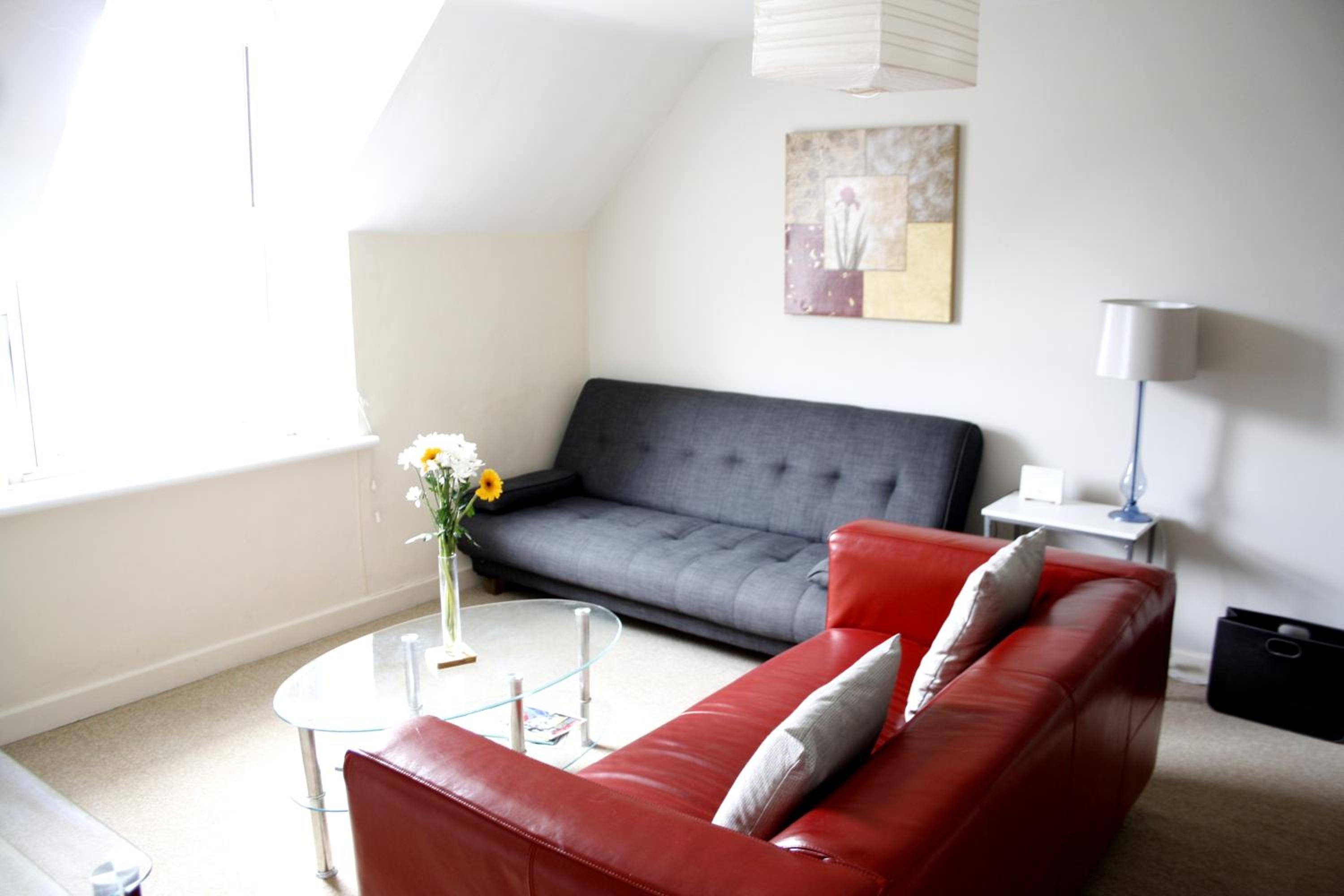 Three-Bedroom Apartment - Photo 9