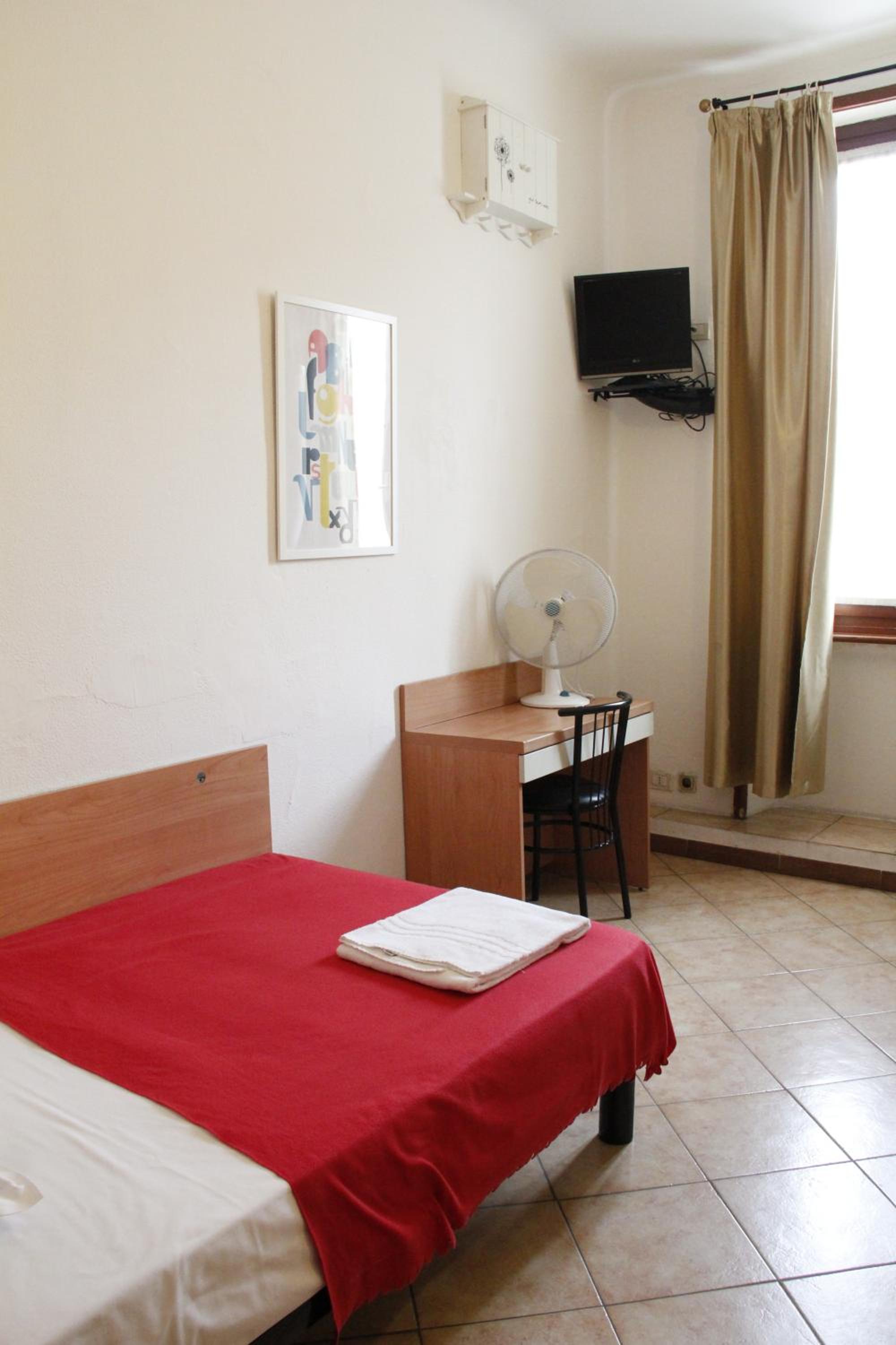 Single Room With Shared Bathroom
