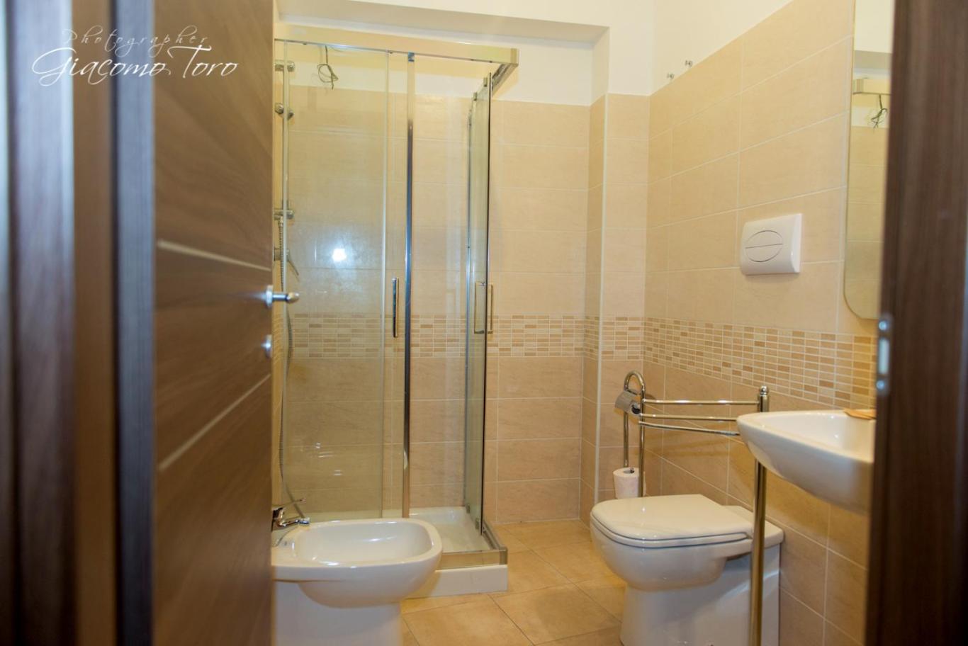 One-Bedroom Apartment - Photo 10