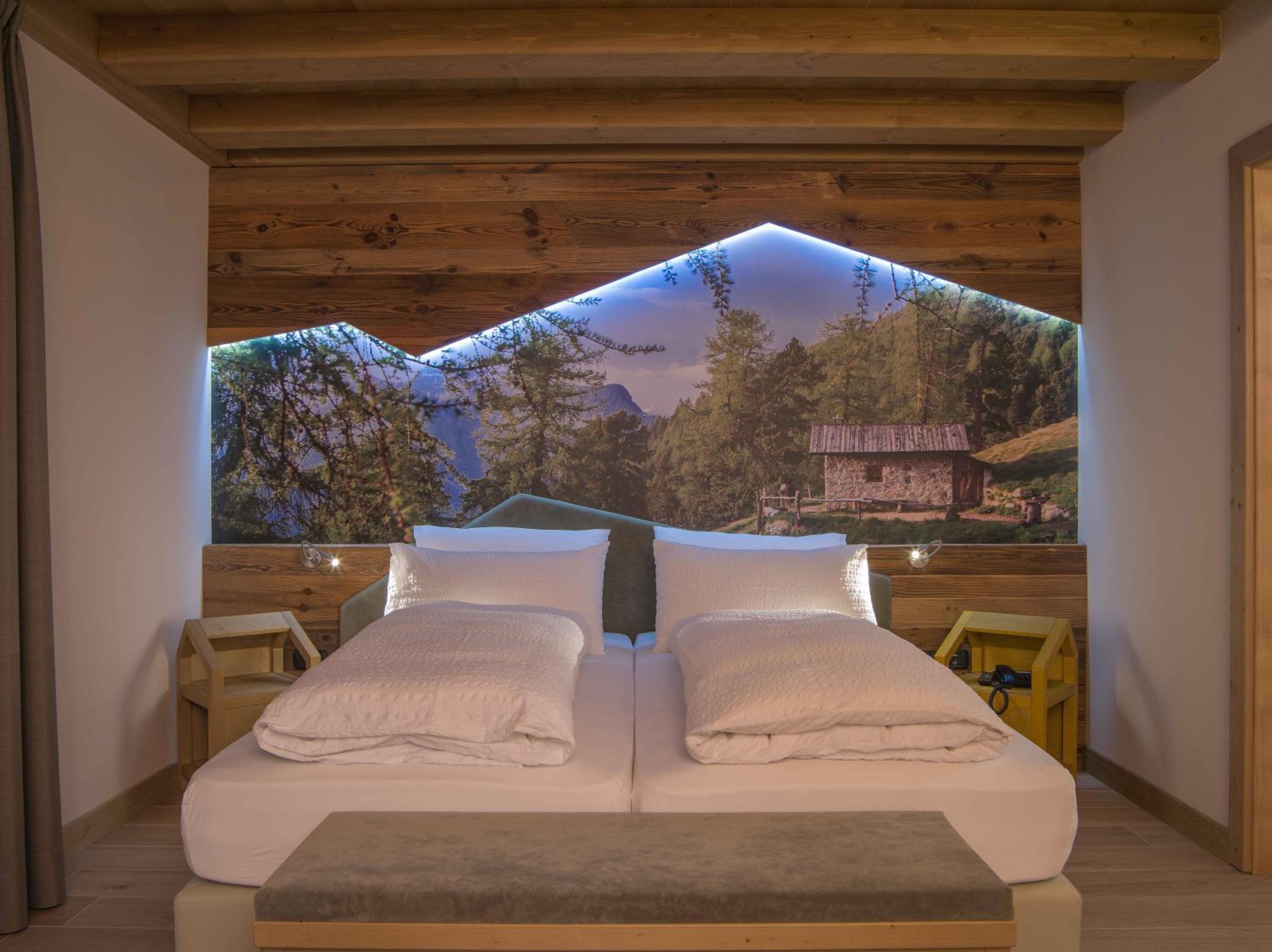 Twin Room with Balcony - Photo 2