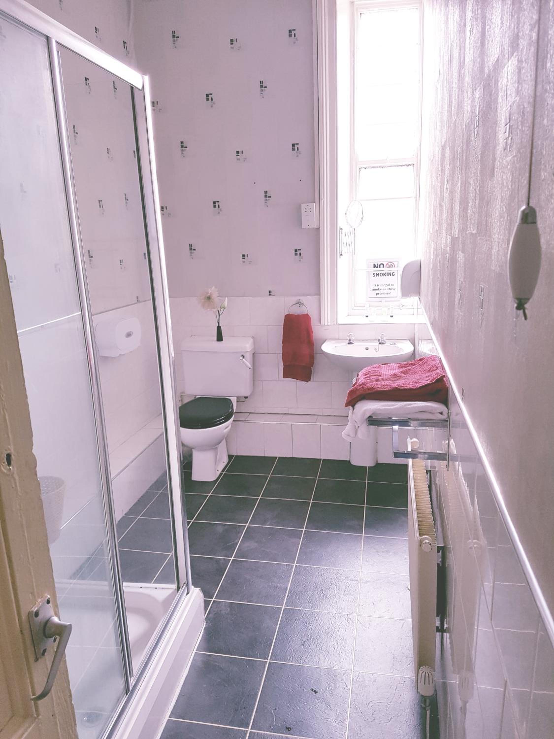 Quadruple Room with Shared Bathroom