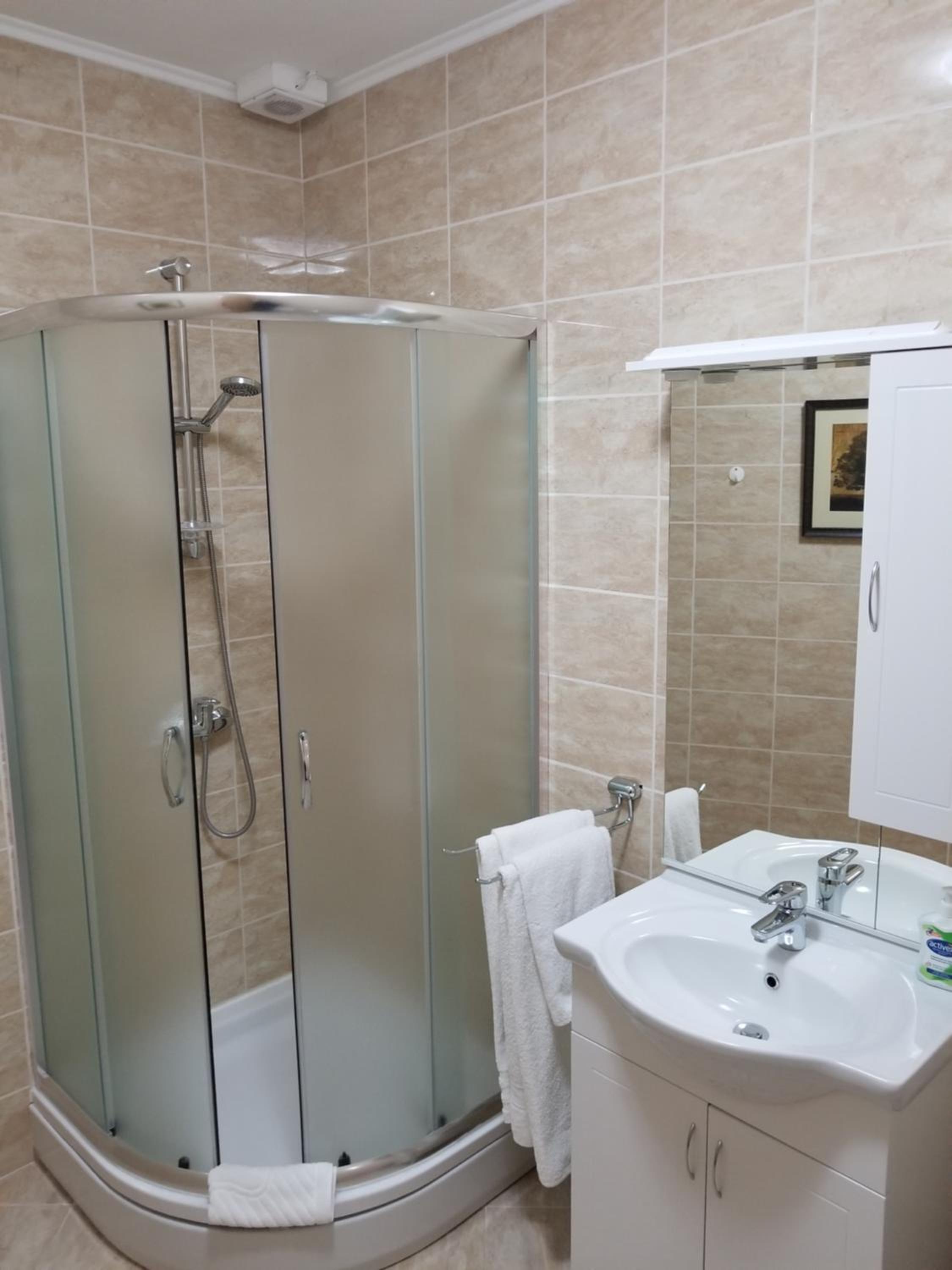 Superior Triple Room photo 2