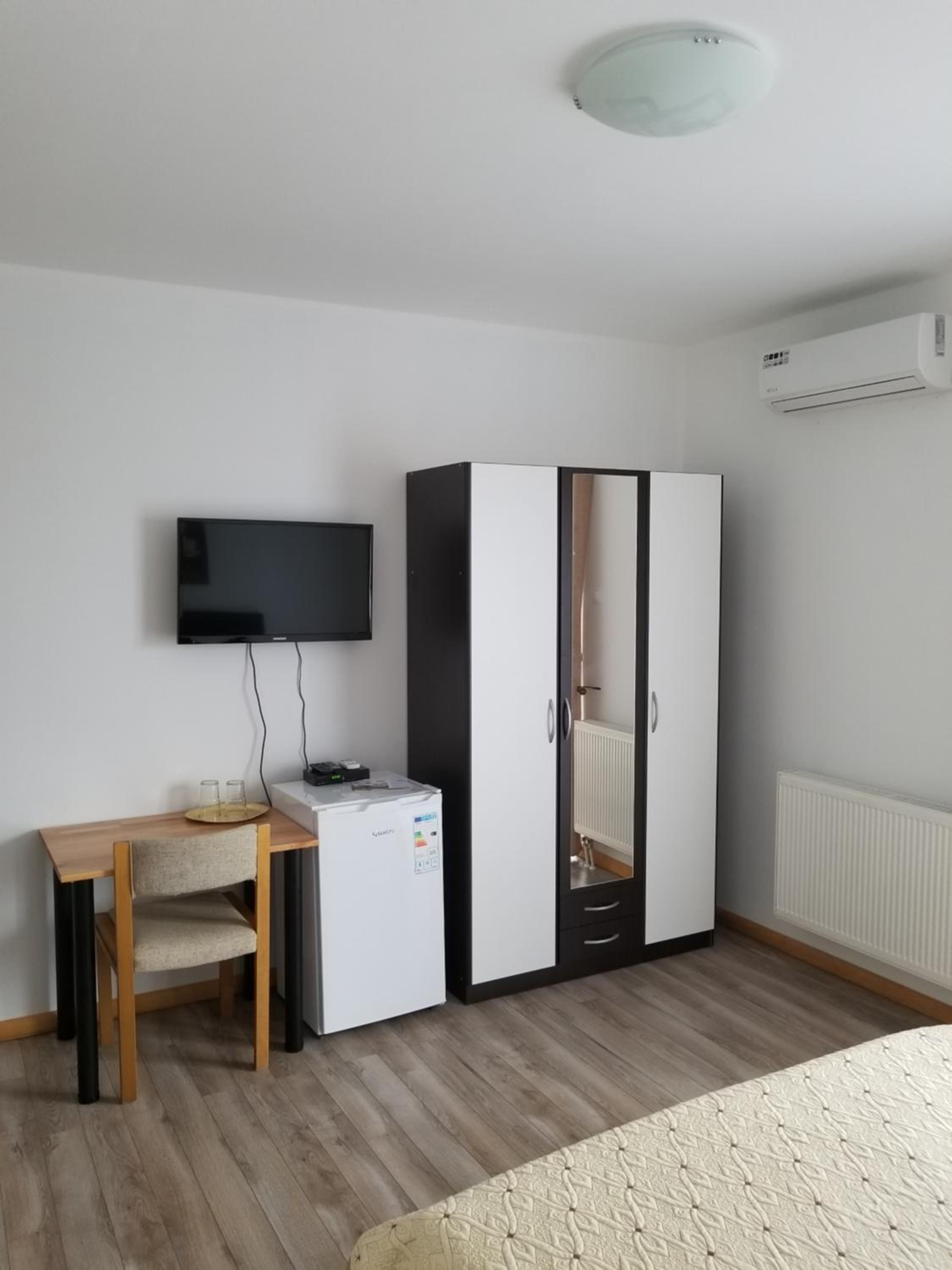 Double Room with Private Bathroom photo 3