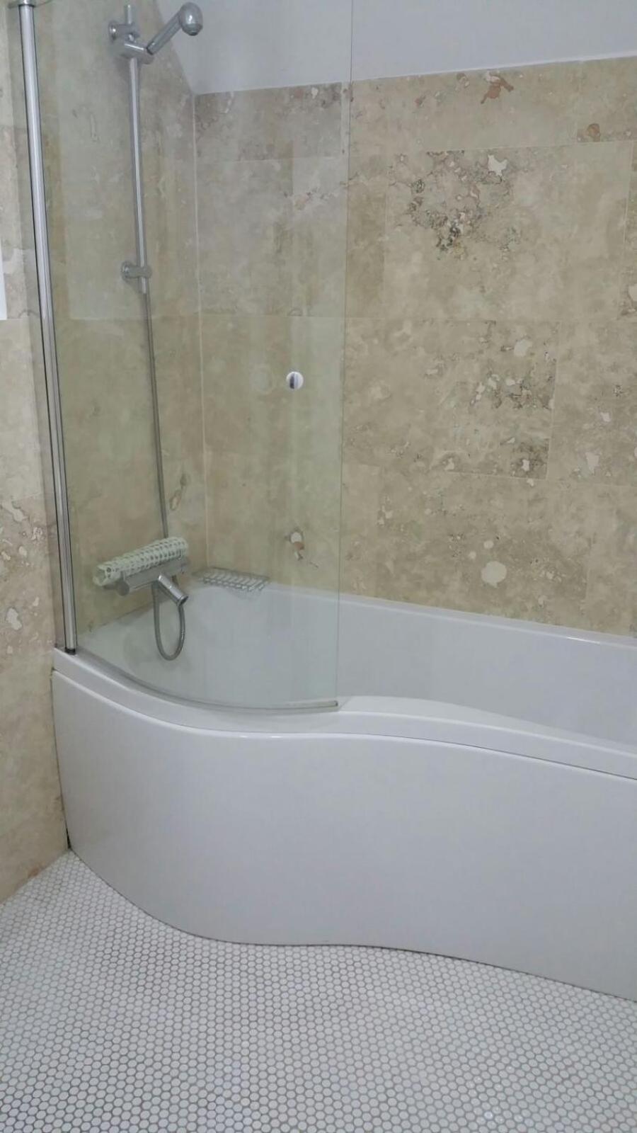 Quadruple Room - Photo 13
