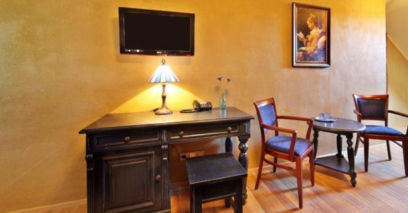 Double Room - Photo 8