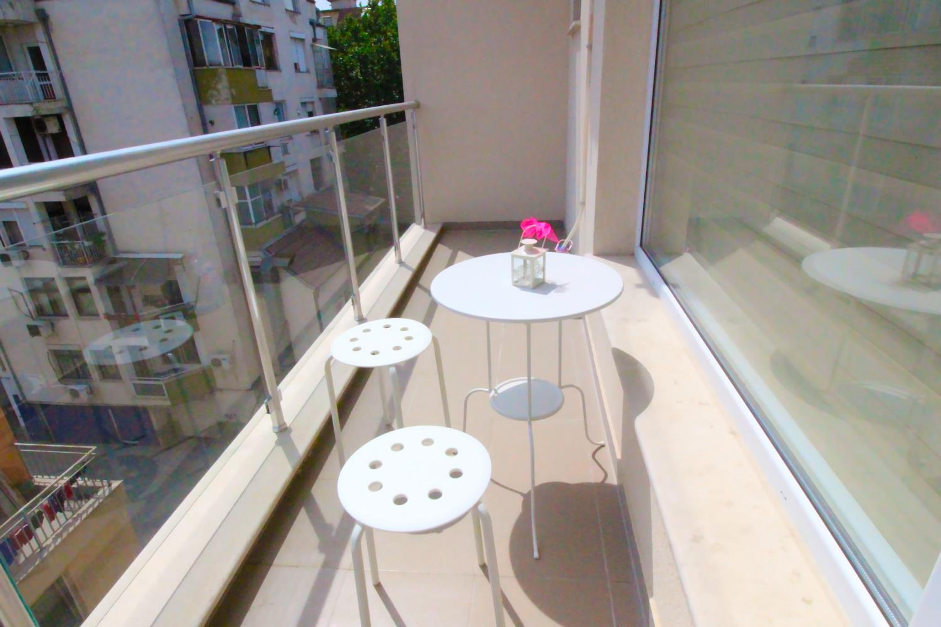 One-Bedroom Apartment - Photo 17