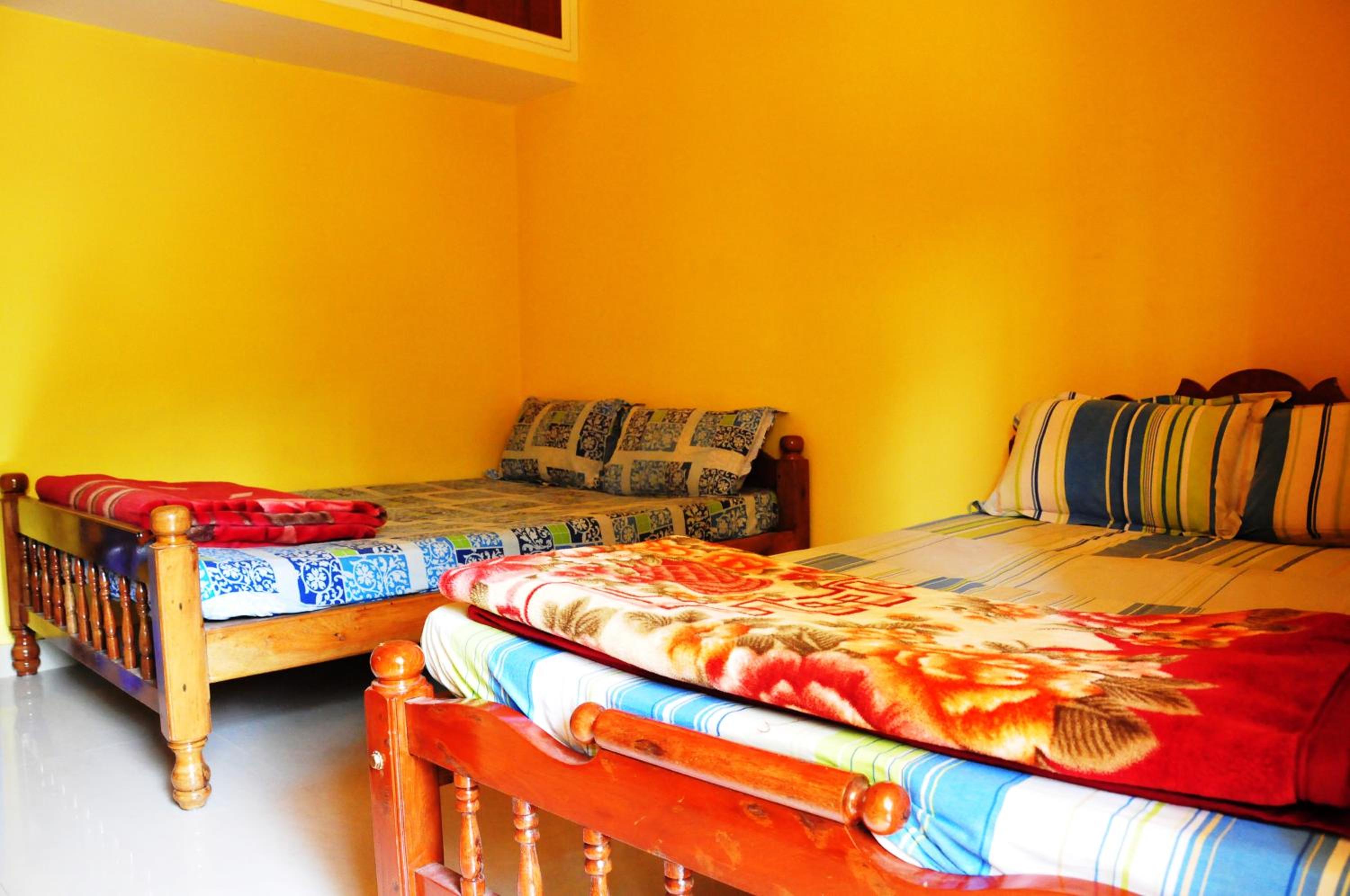 Double Room with Private Bathroom - Photo 6