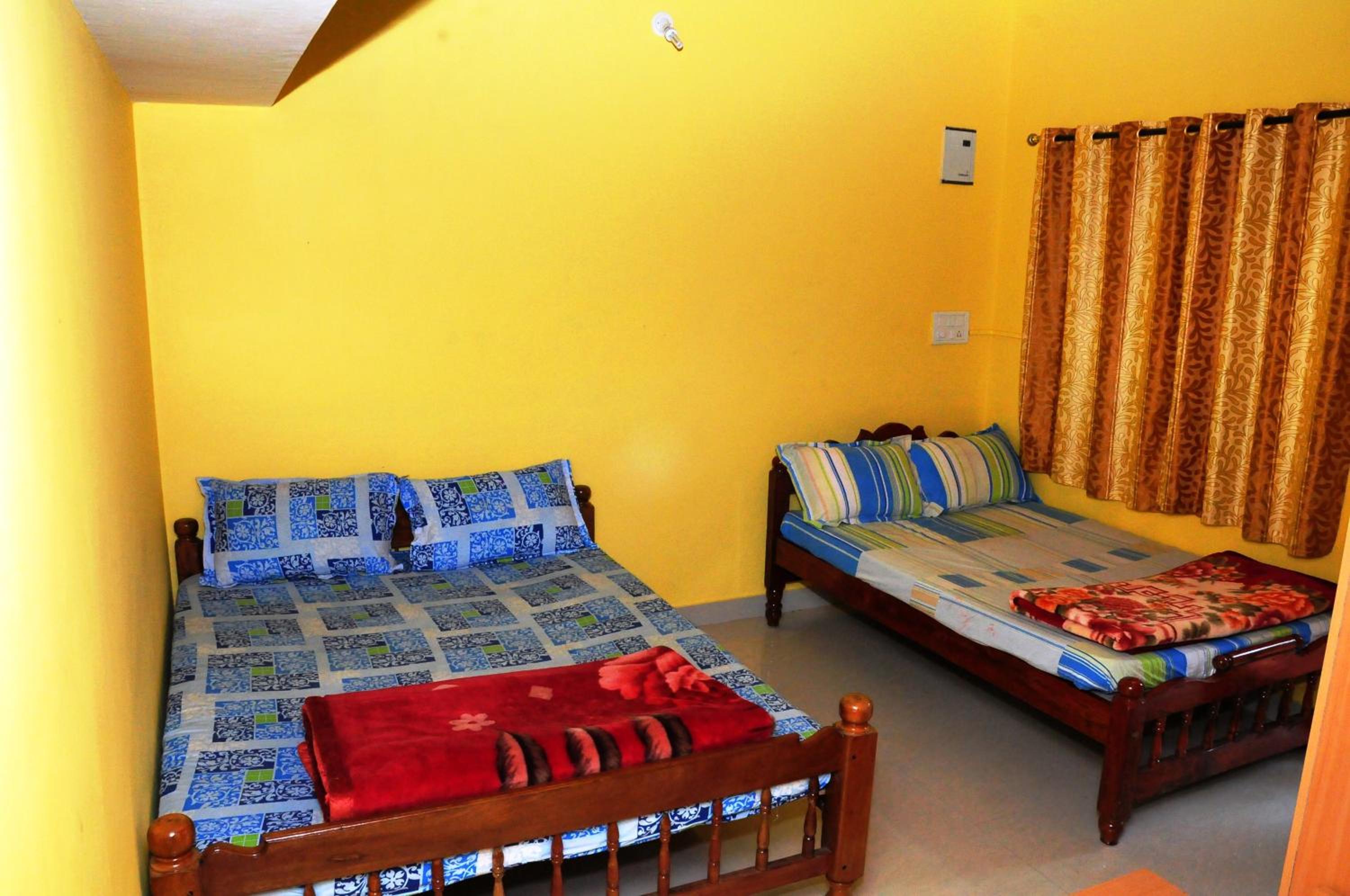 Double Room with Private Bathroom - Photo 1