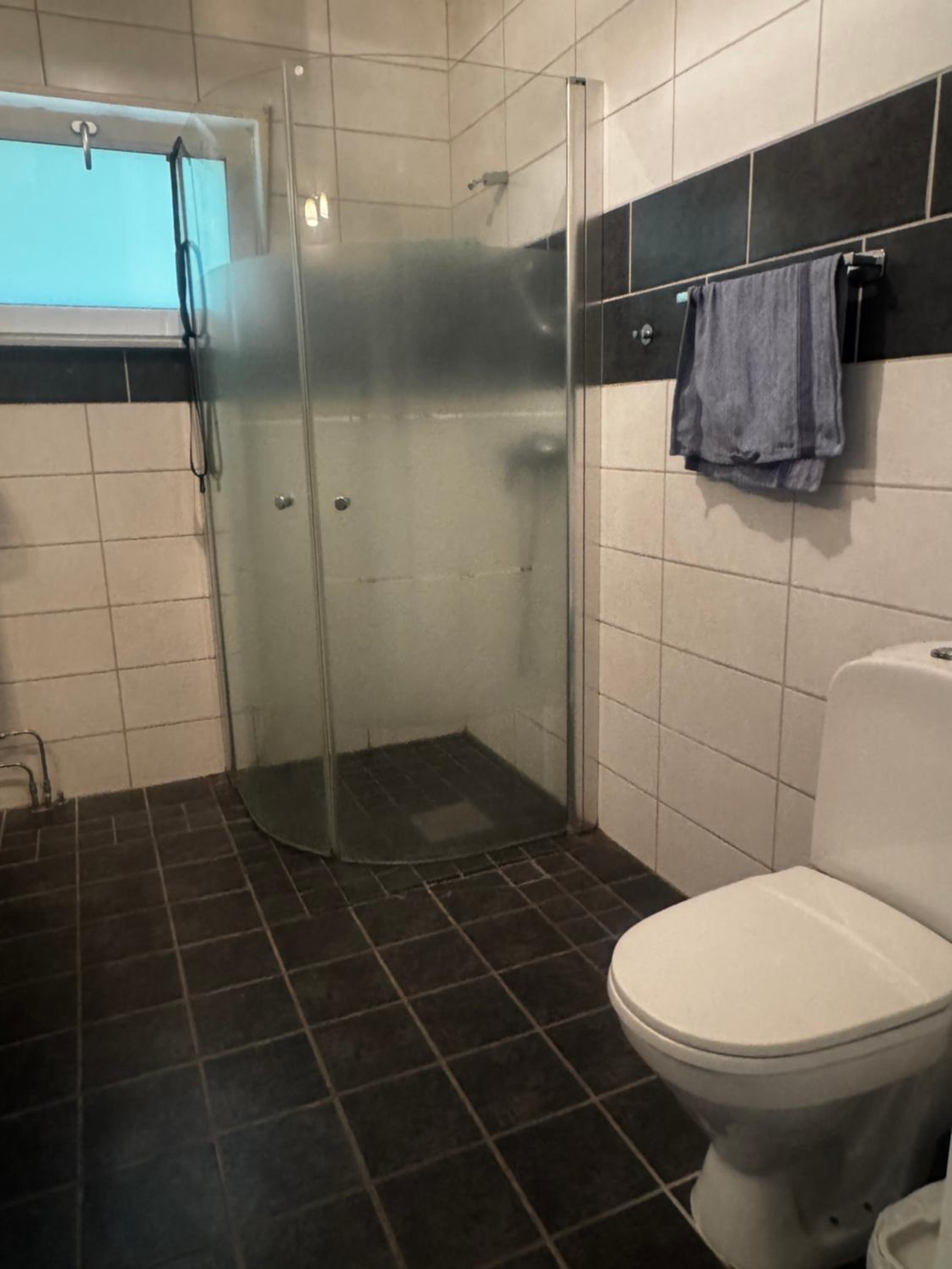 Standard Double Room with Shared Bathroom