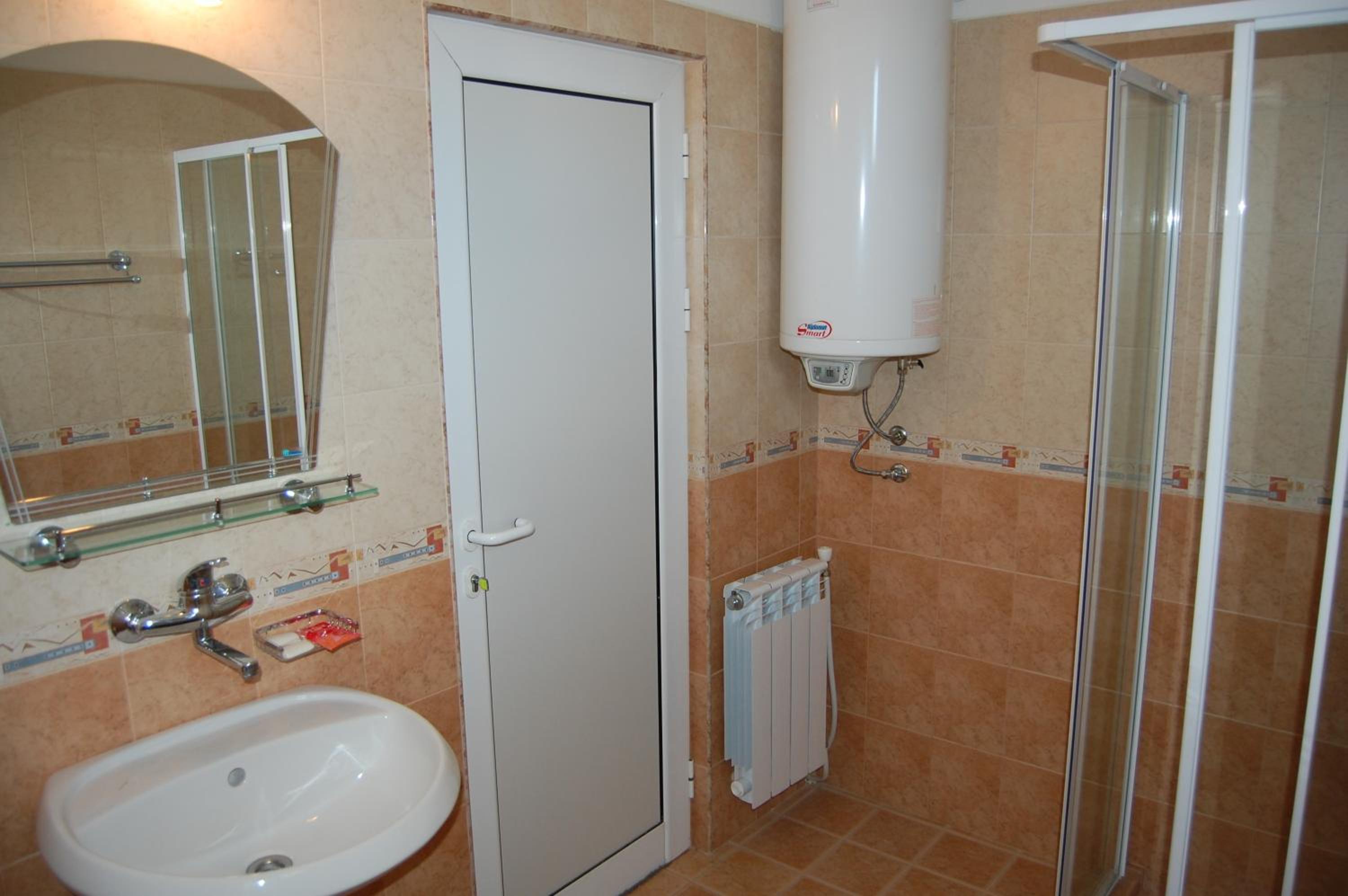 Double Room with Balcony or Loggia - Photo 7