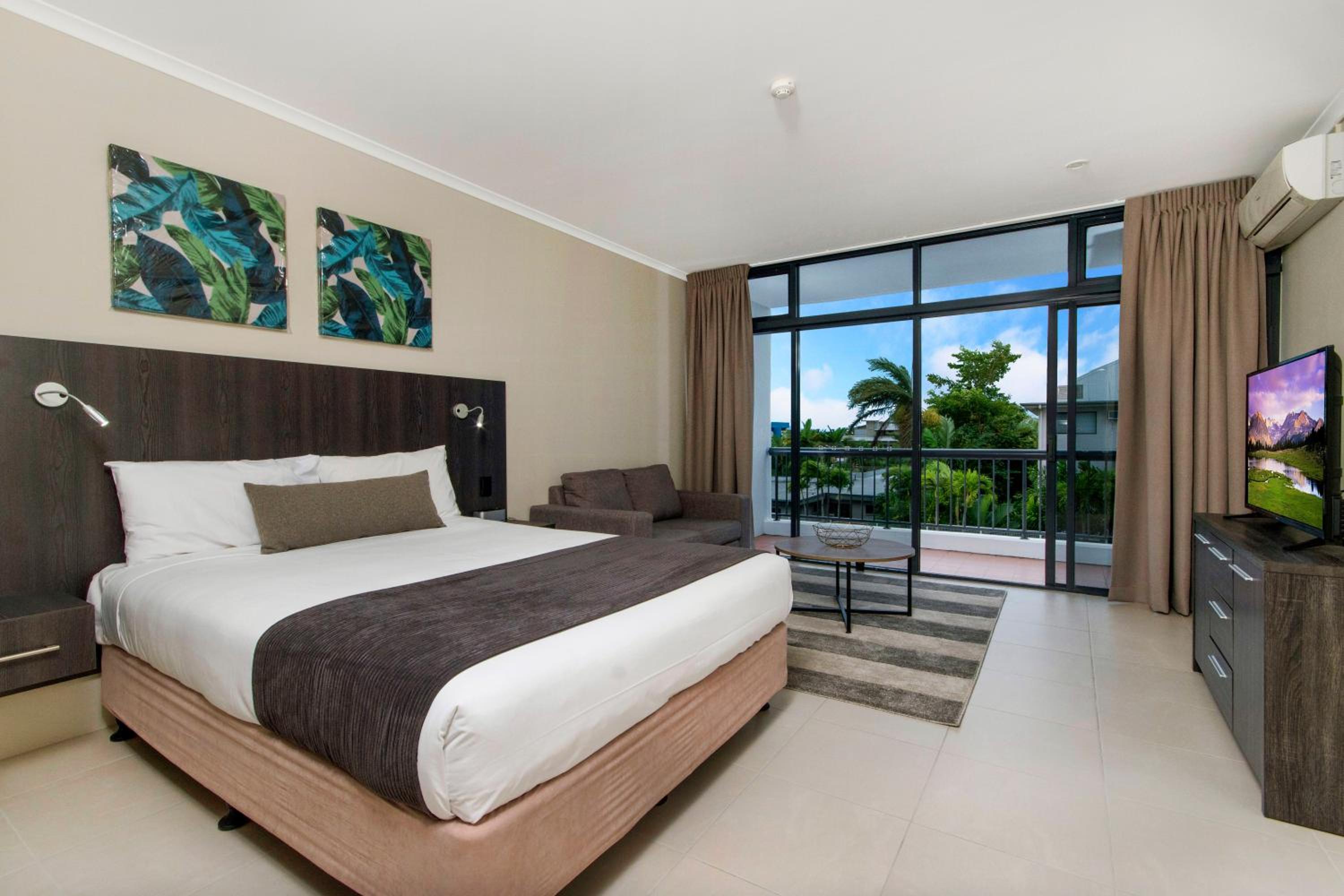 Superior + balcony (mountain view)