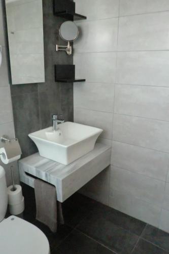 Studio Apartment with Sea View photo 3