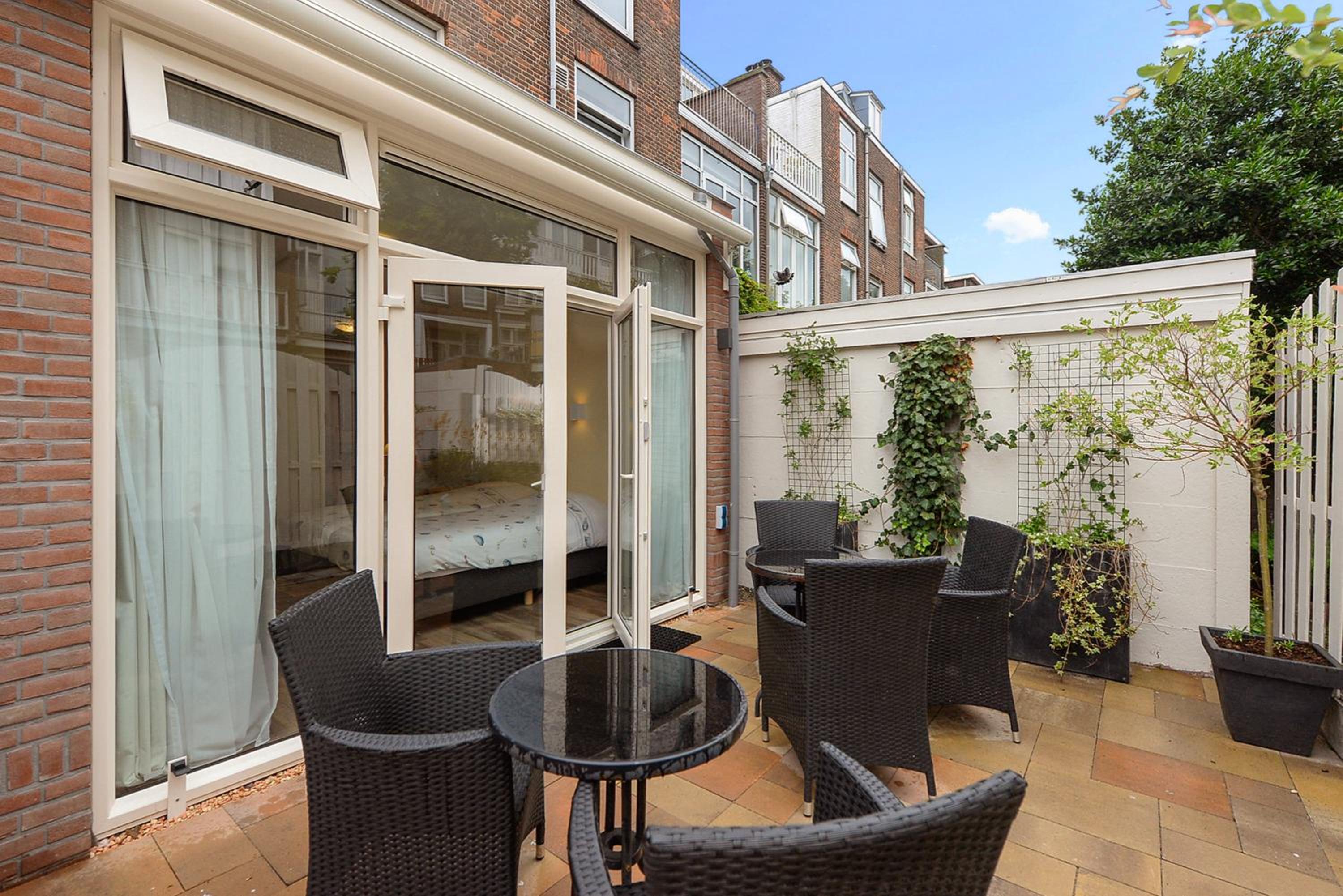 Quadruple Room with Terrace (2 adults +2 children) photo 3