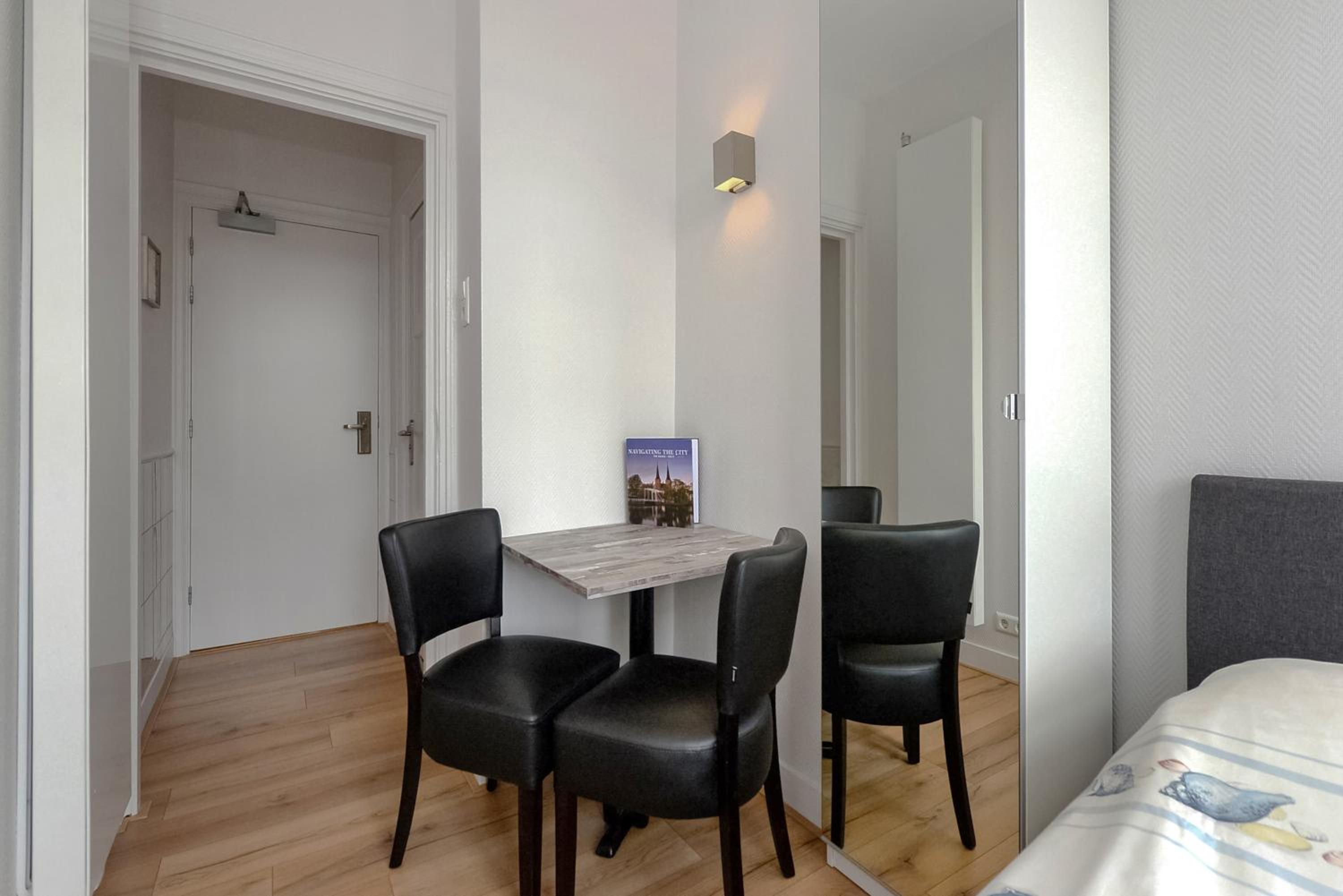 Single Room photo 3