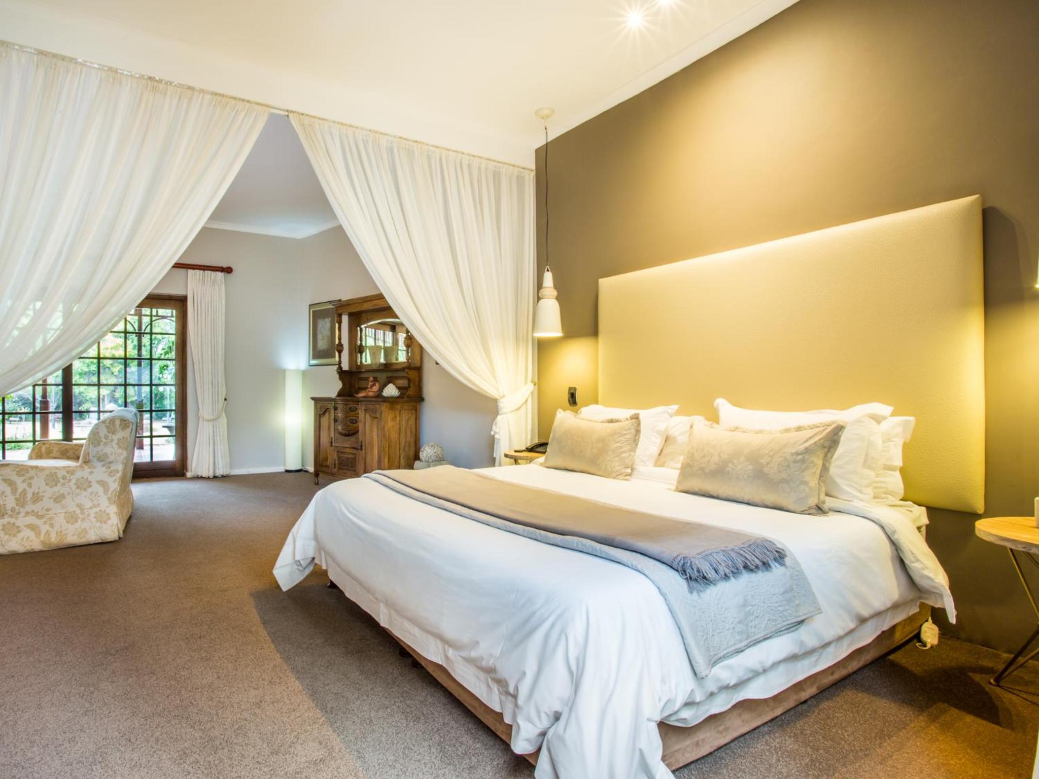 Suite - Photo 2