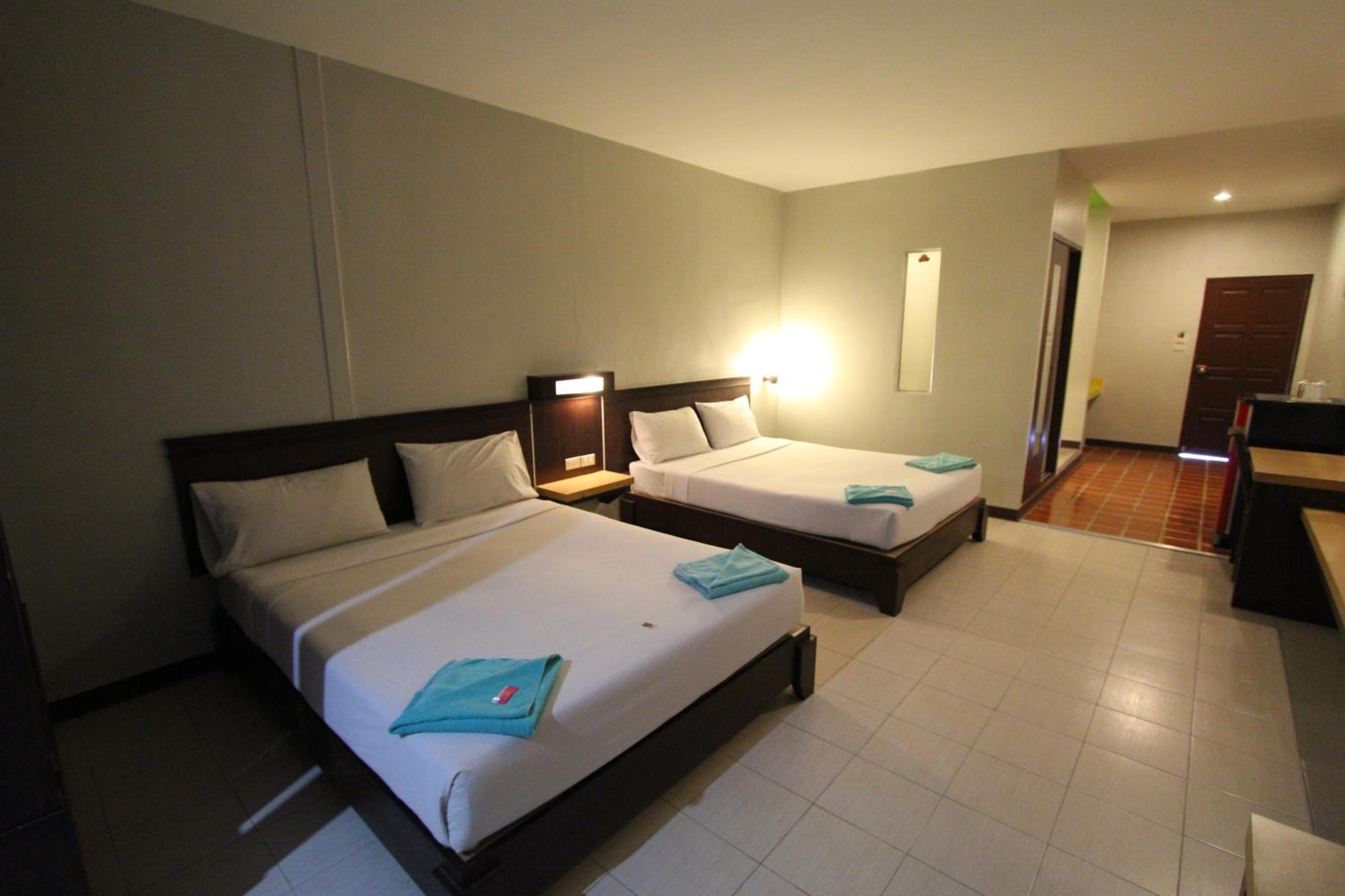 Quadruple Room with Terrace photo 2