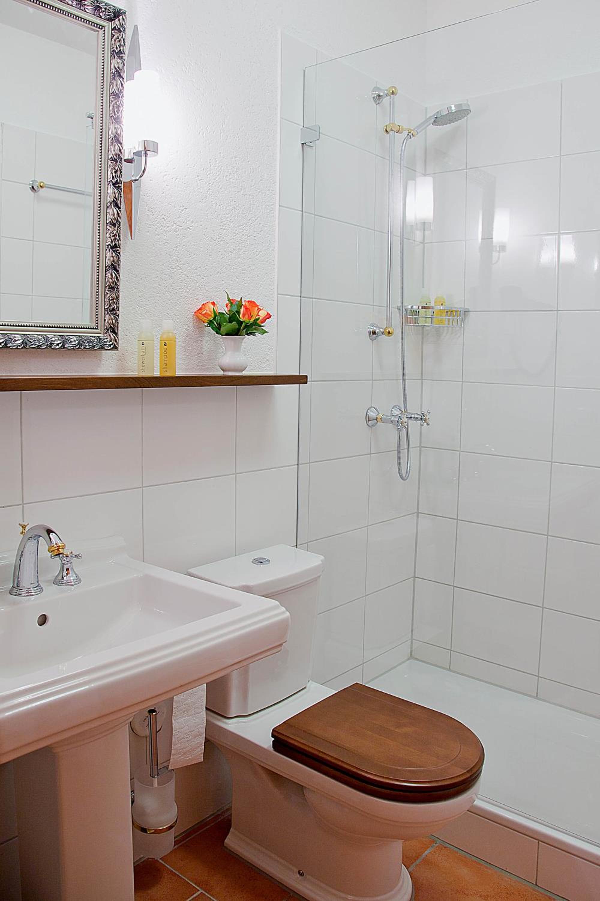 Double Room - Photo 2