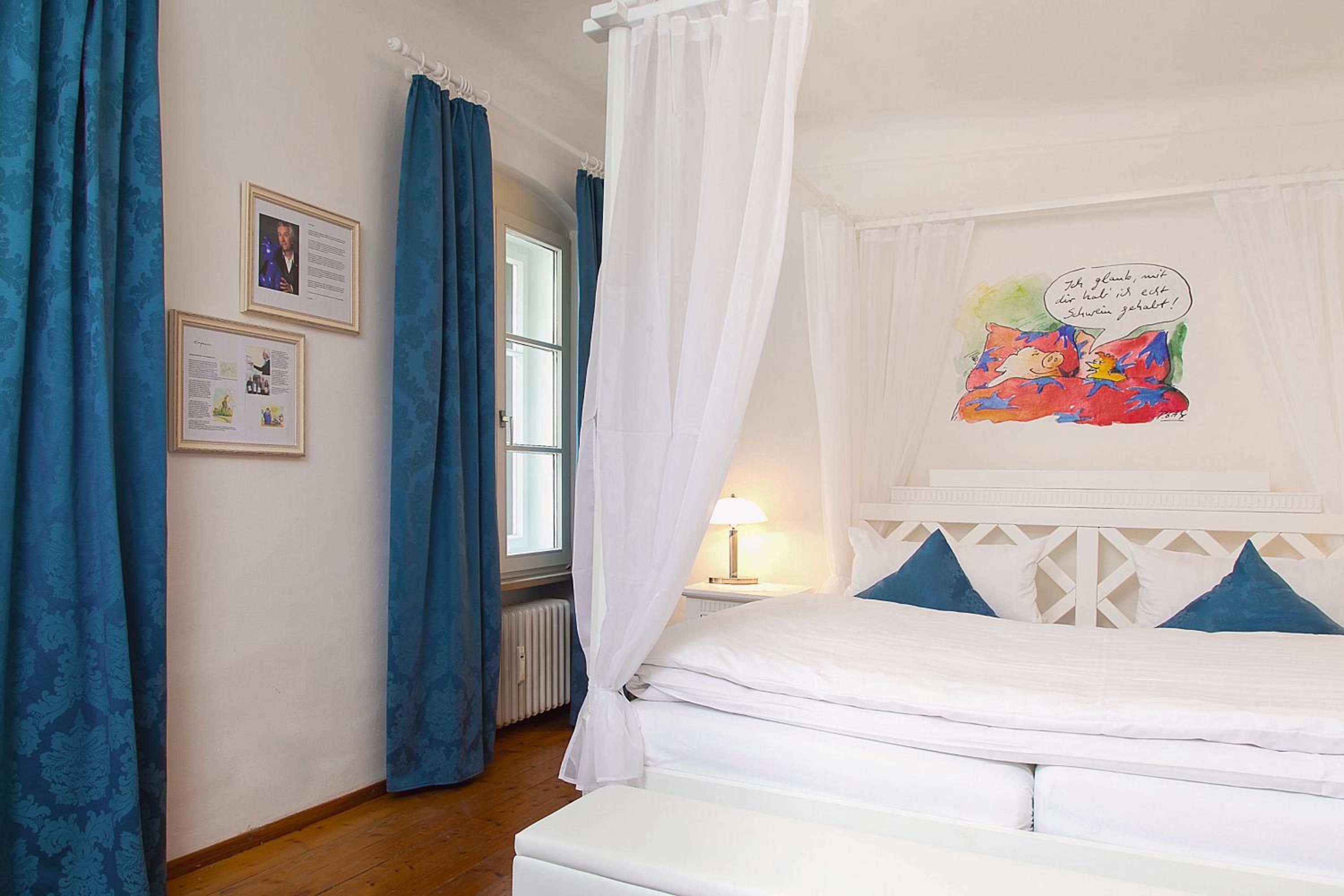 Double Room - Photo 6