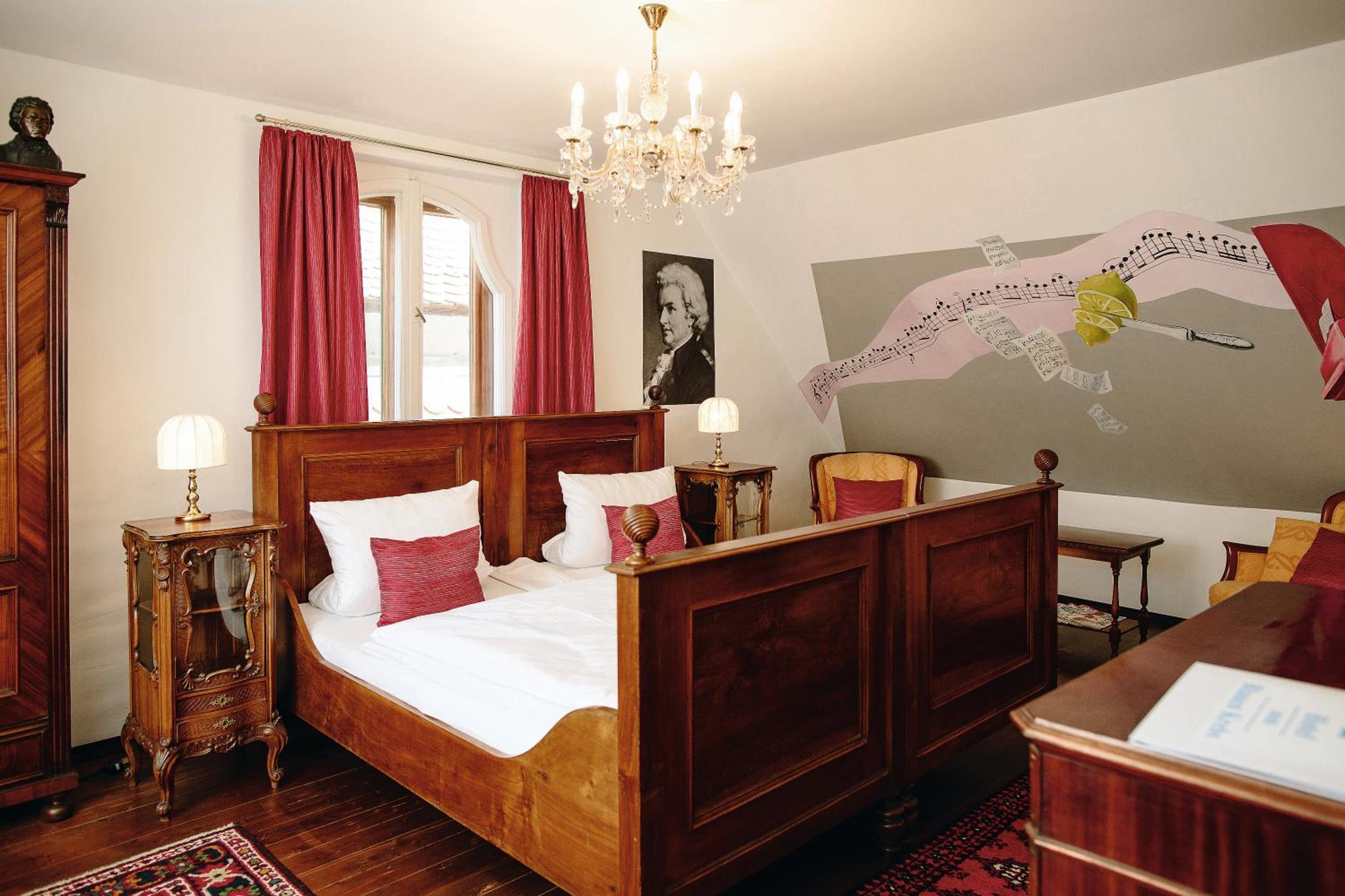Double Room - Photo 7