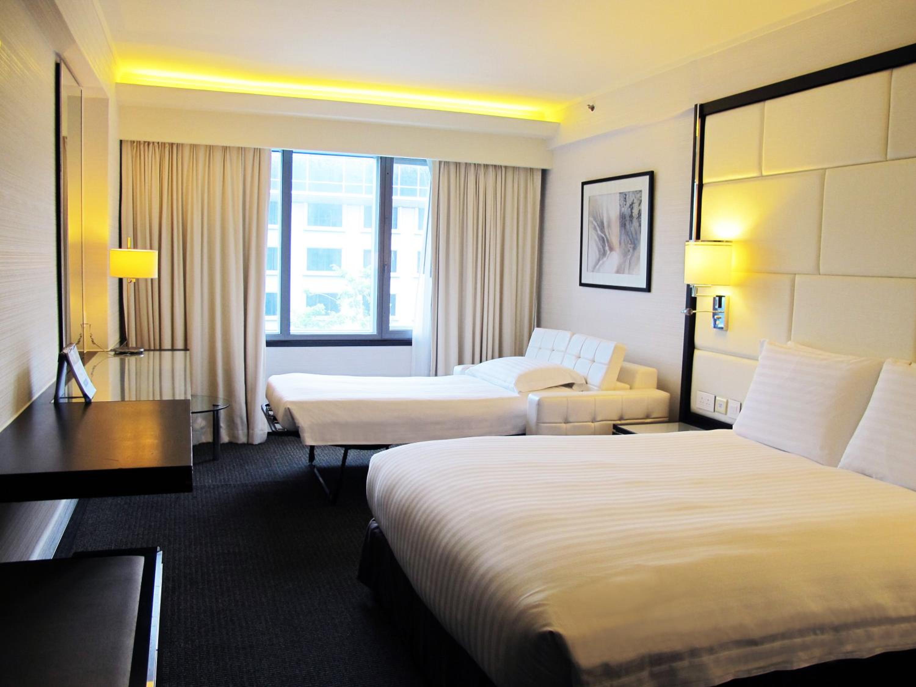 Triple Room