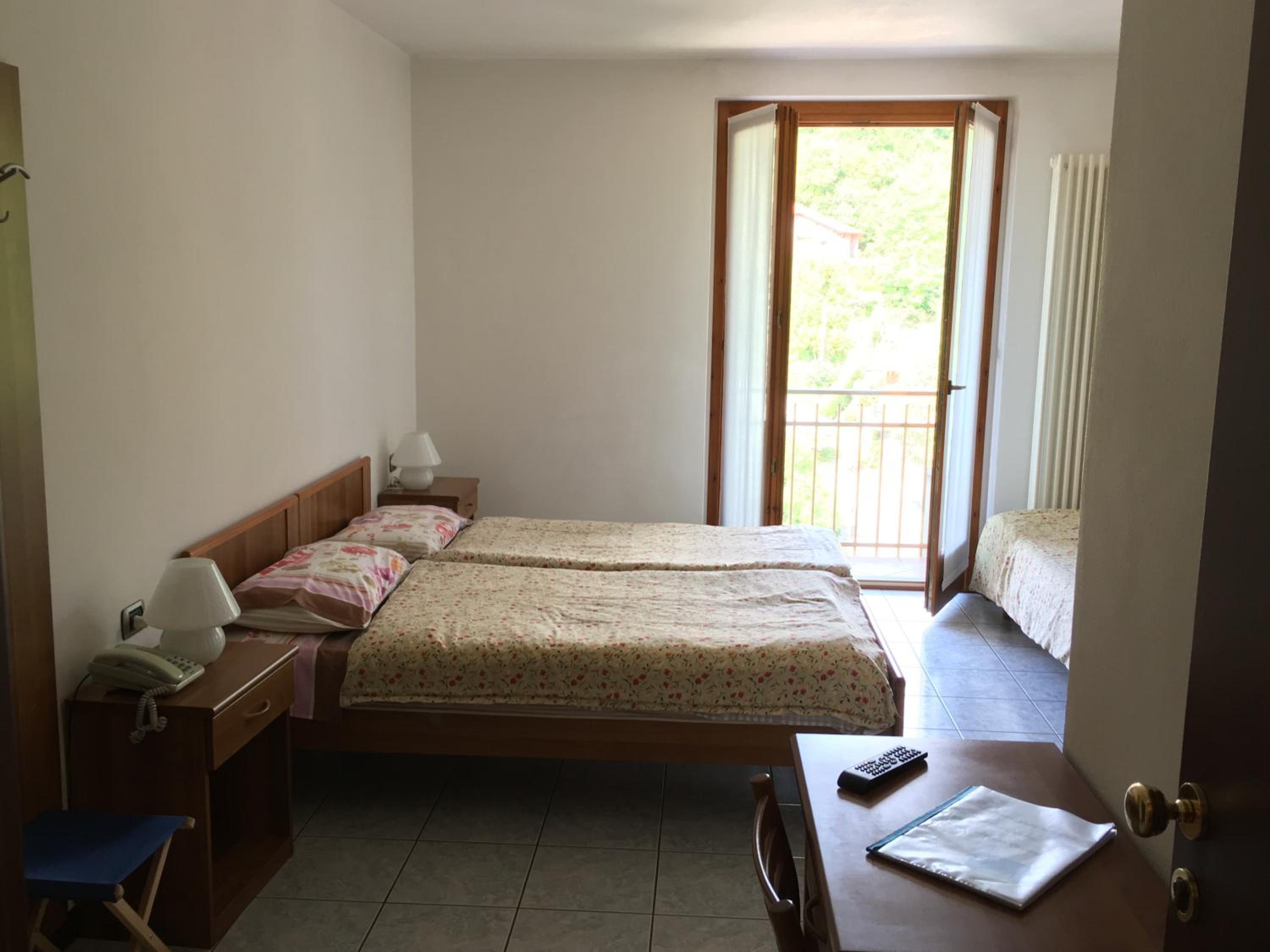 Triple Room with Bathroom photo 1