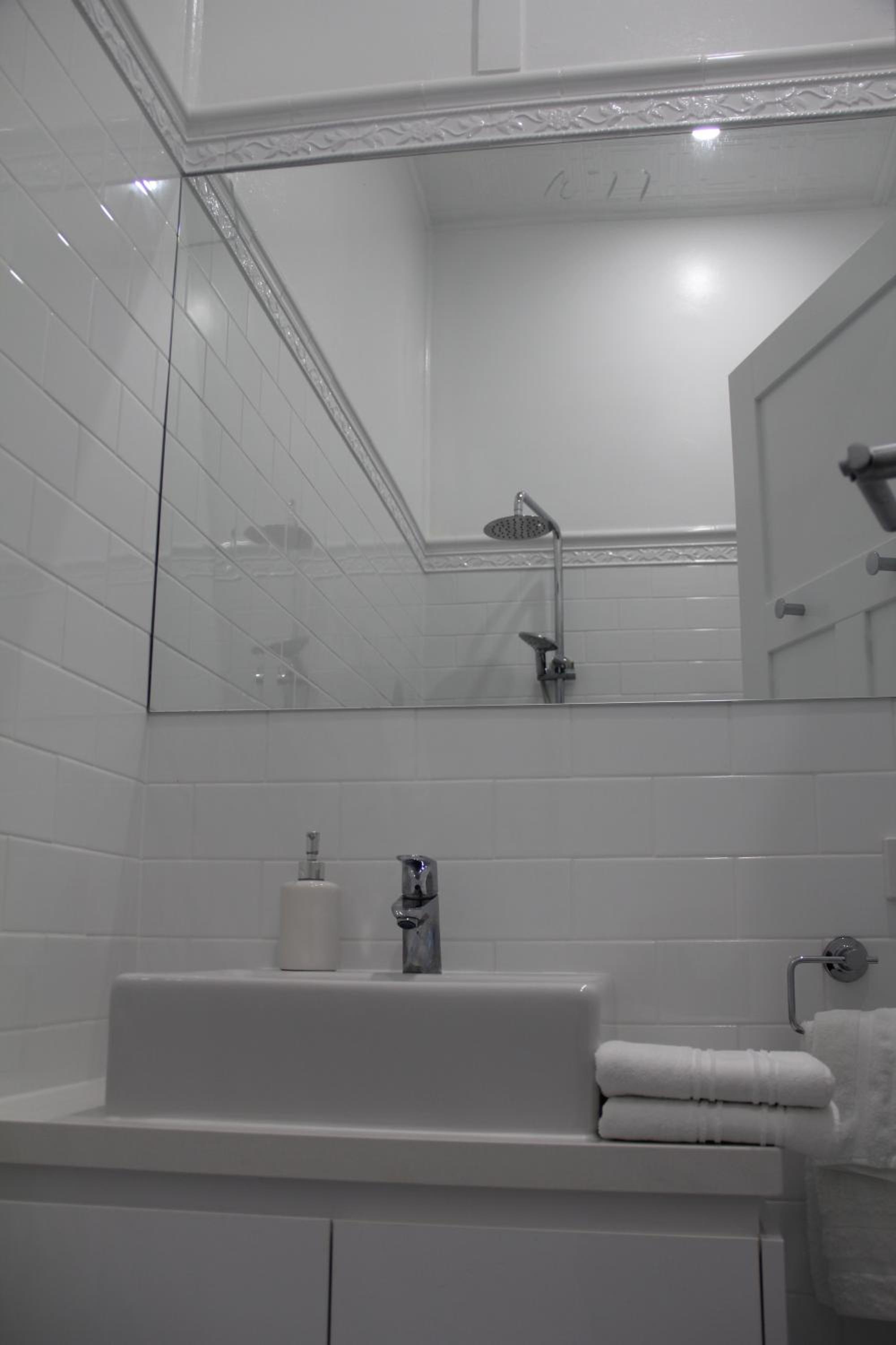 Deluxe Queen Room photo 2