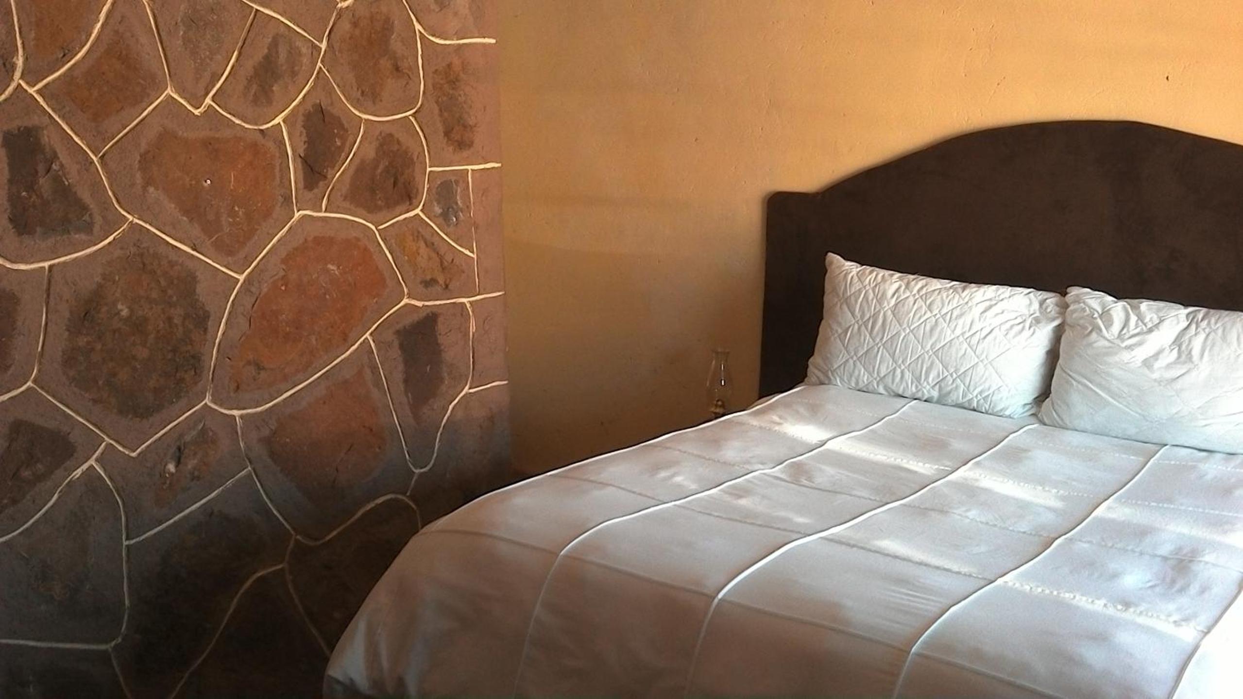 Double Room with Private Bathroom photo 3