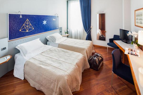 Twin Room - Photo 1