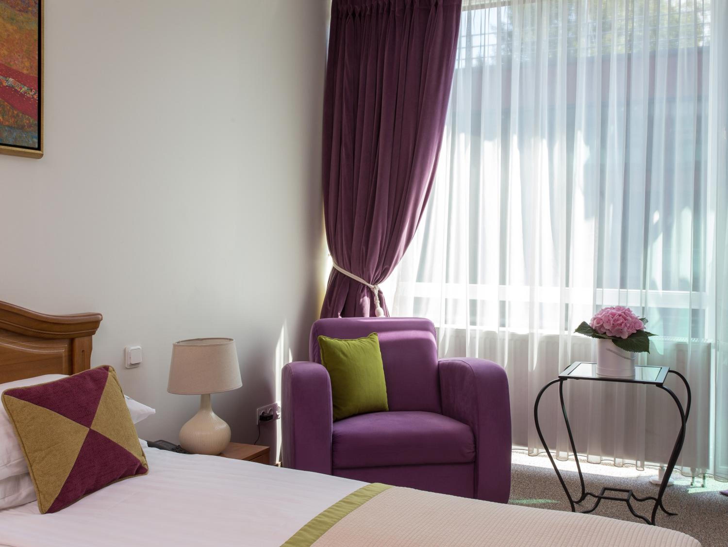 Double Room with Spa Access - Photo 2