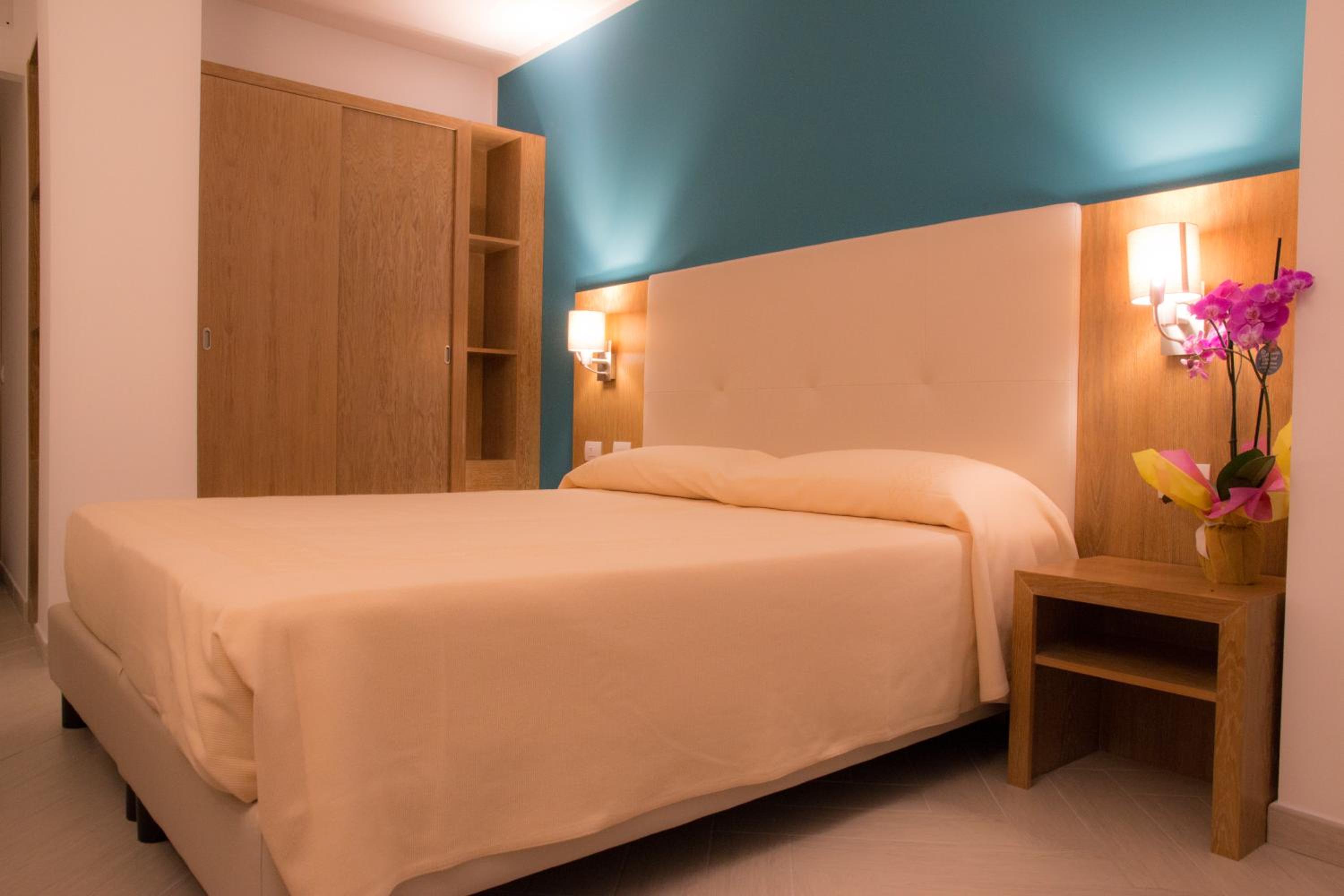 Classic Quadruple Room