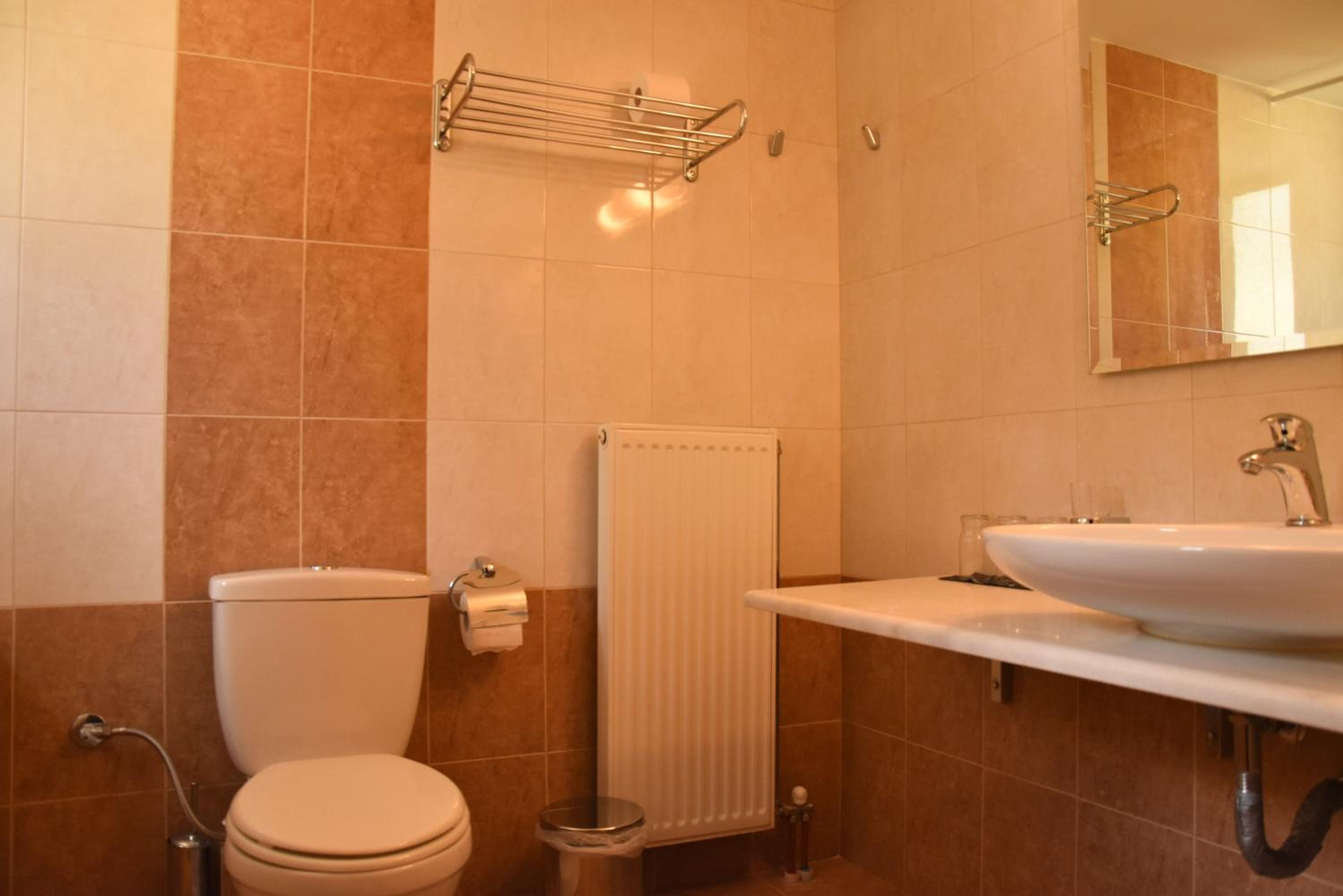 Triple Room with Bath photo 3