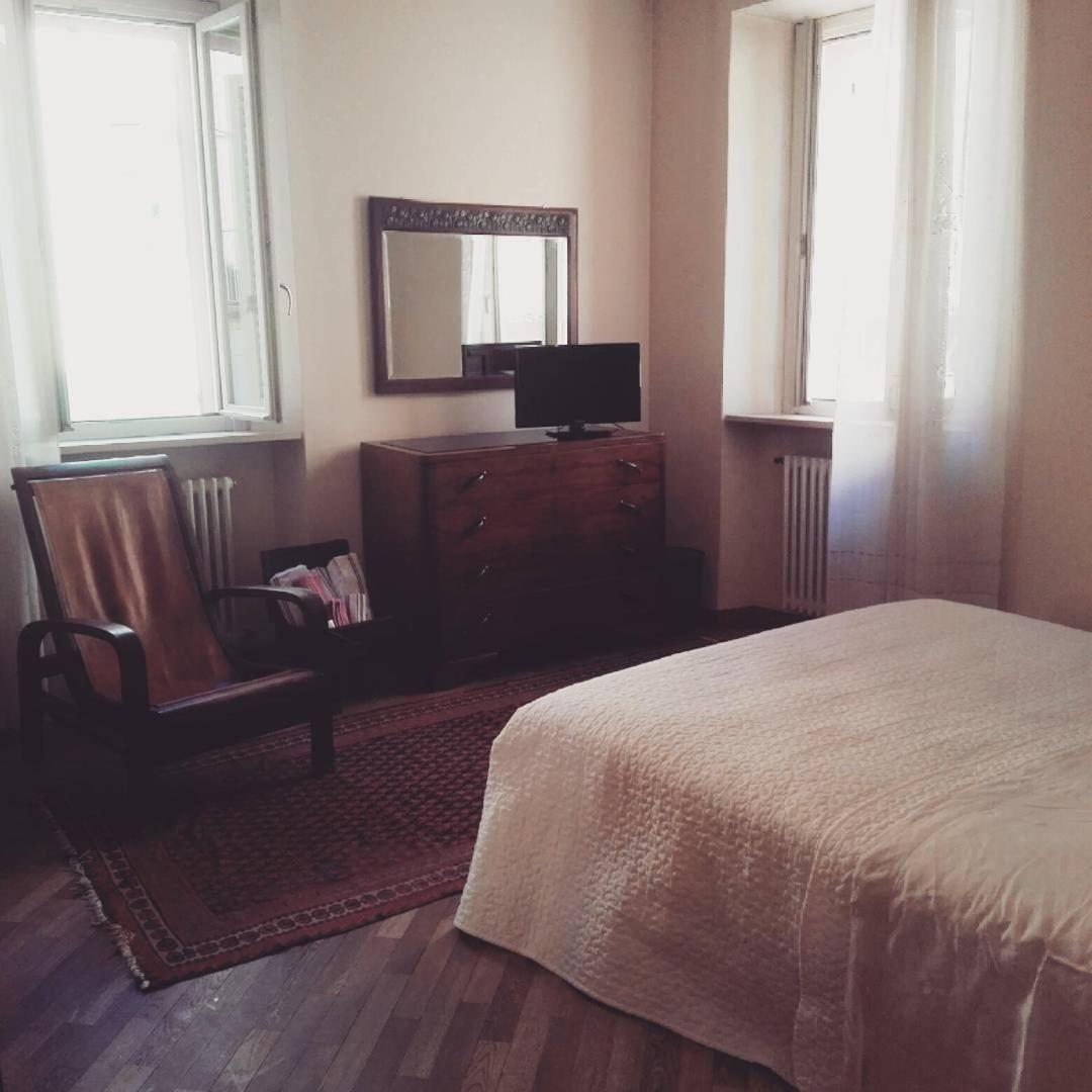 Double Room - Photo 3
