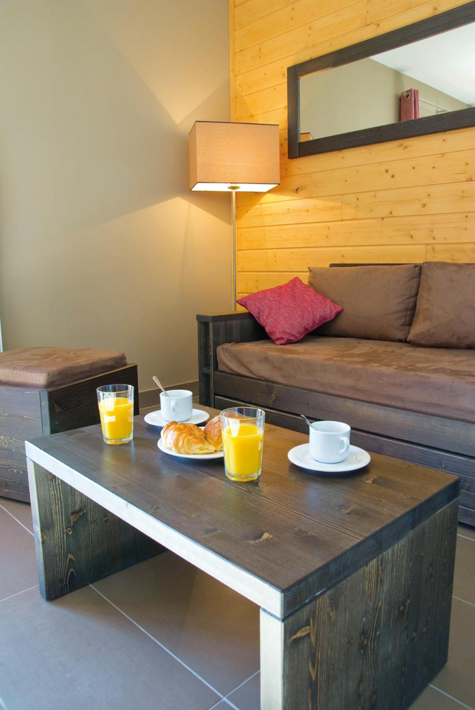 One-Bedroom Apartment (4 Adults) photo 2