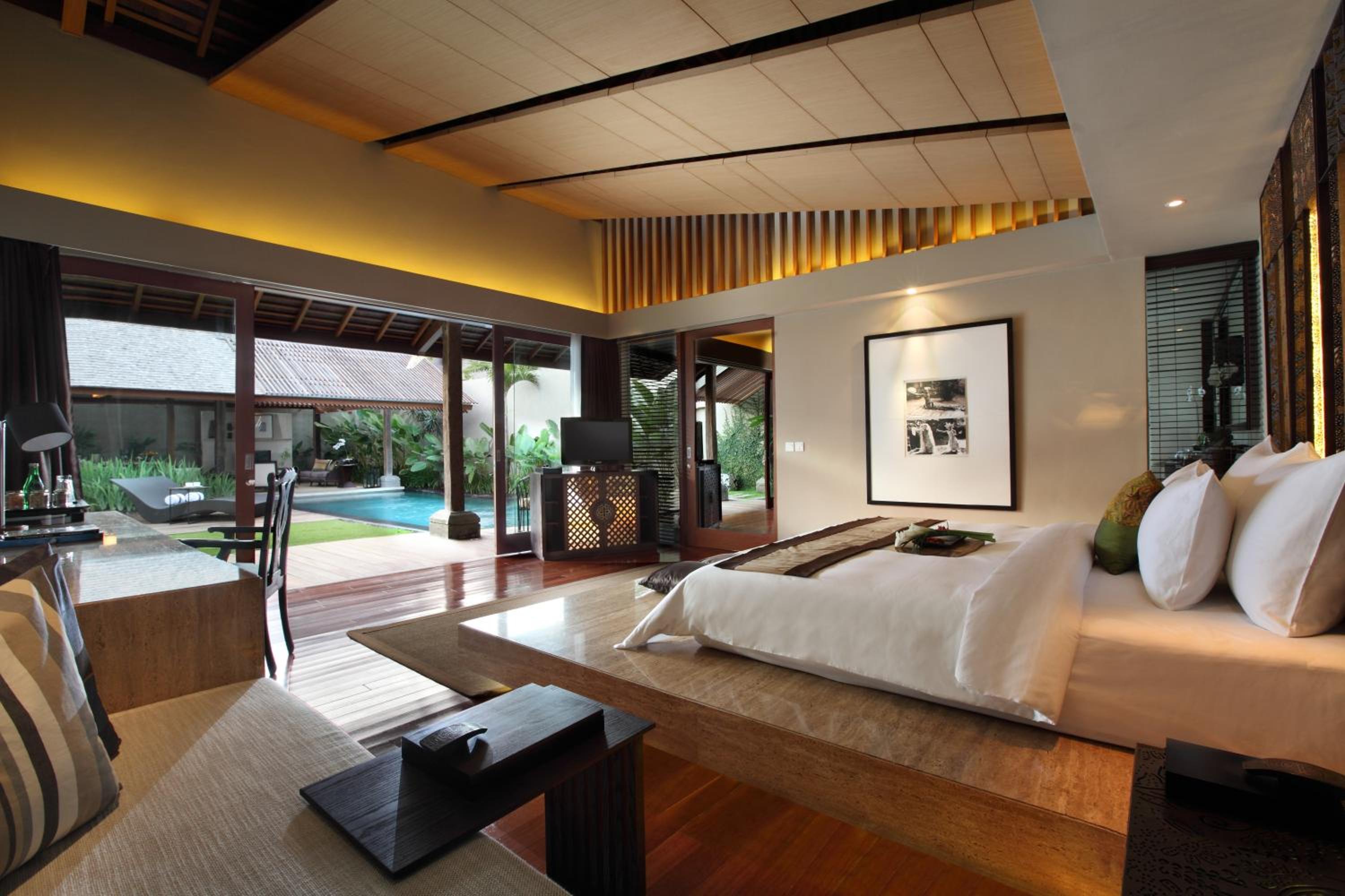 Premiere One-Bedroom Pool Villa with Luxury Benefits photo 2
