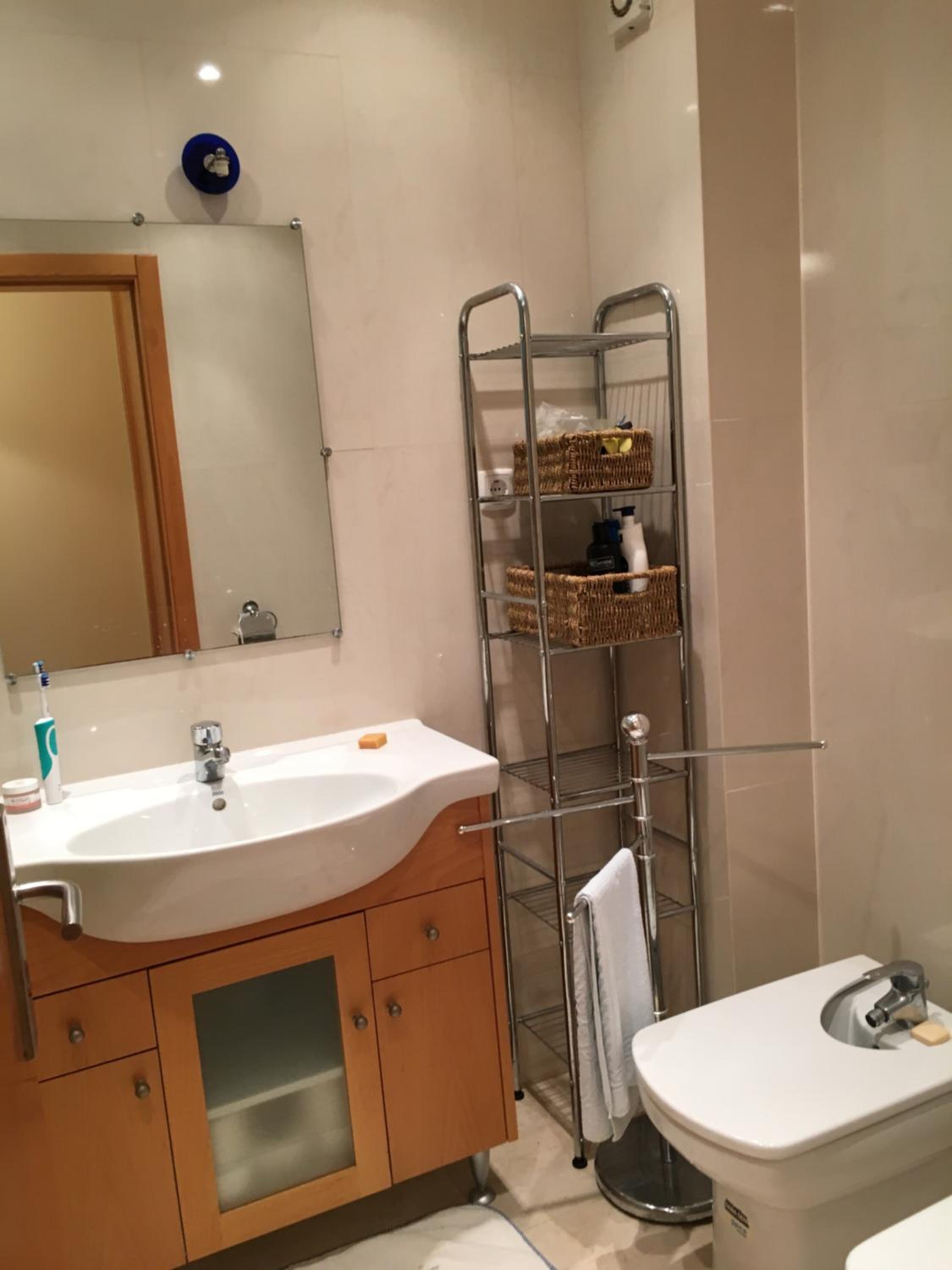One-Bedroom Apartment - Photo 17