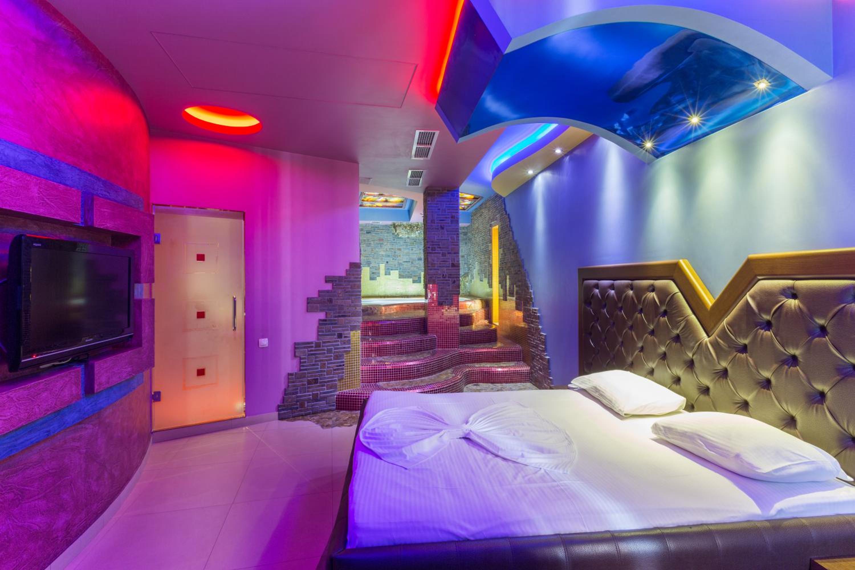Superior Suite with Spa Bath