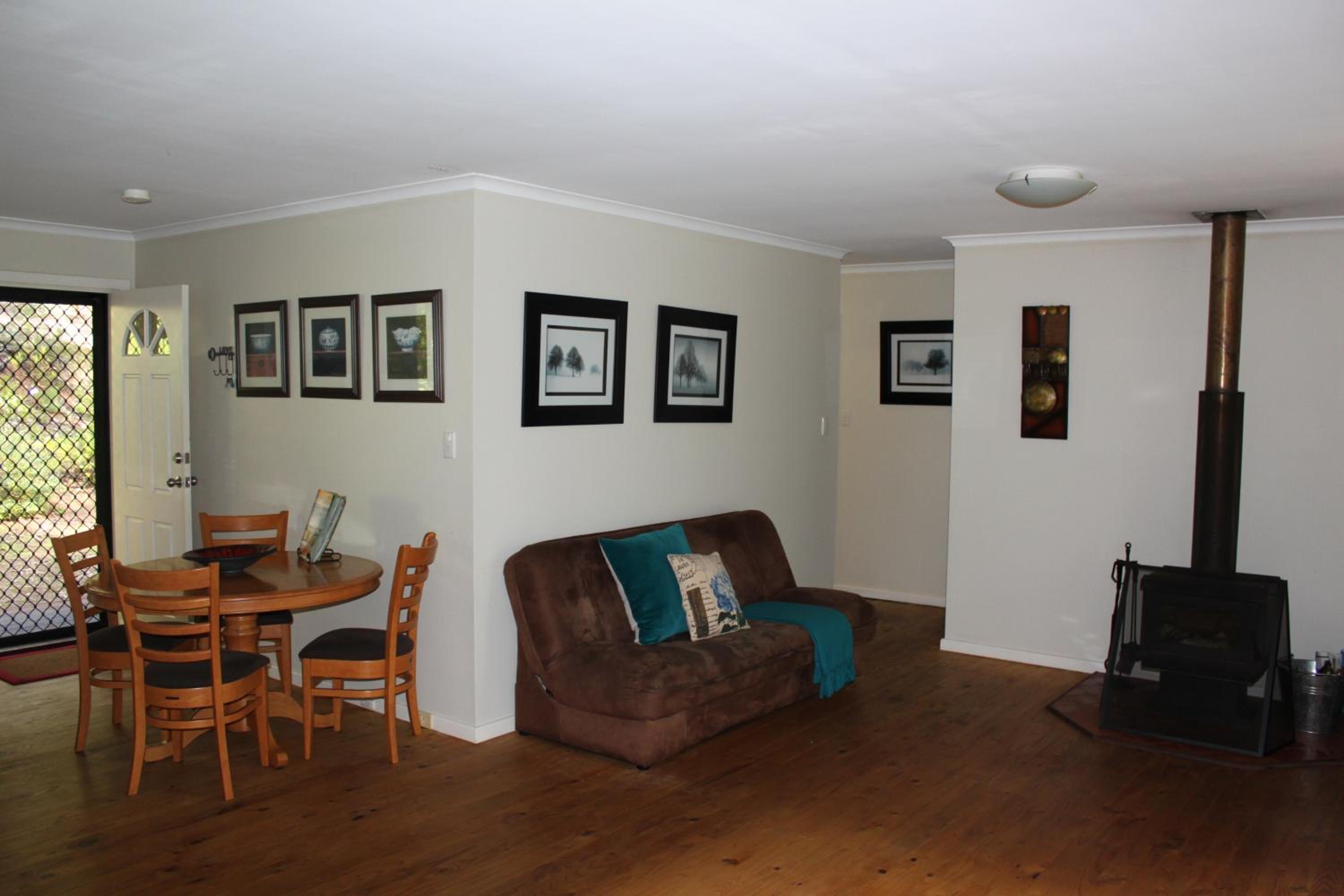 Two-Bedroom Cottage photo 2