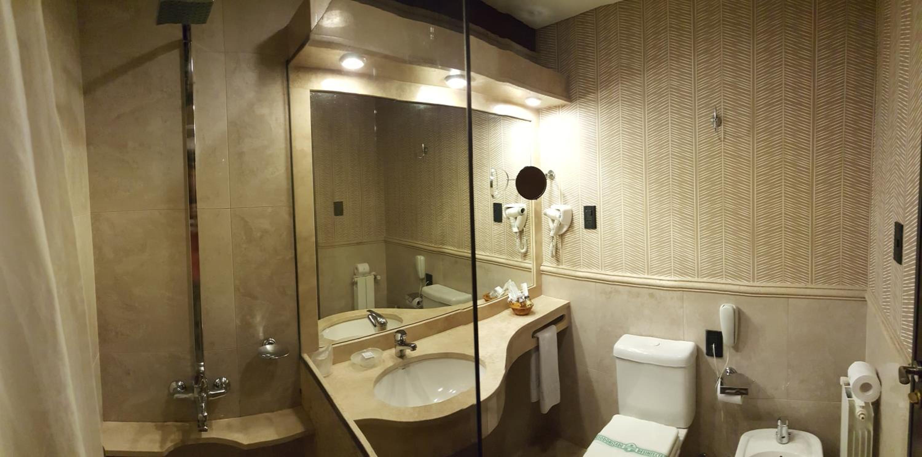 Executive Room photo 2