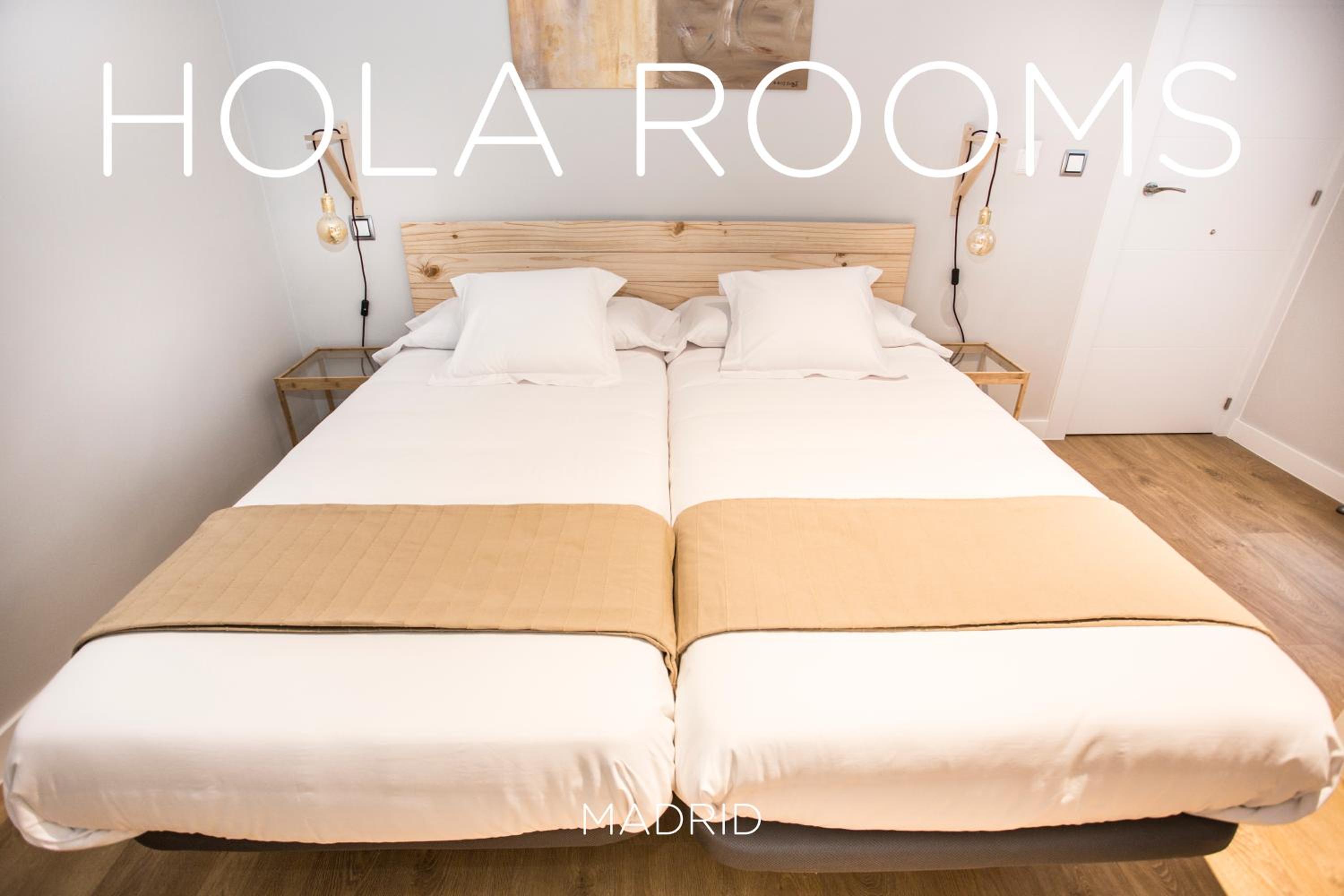 Interior twin room photo 3