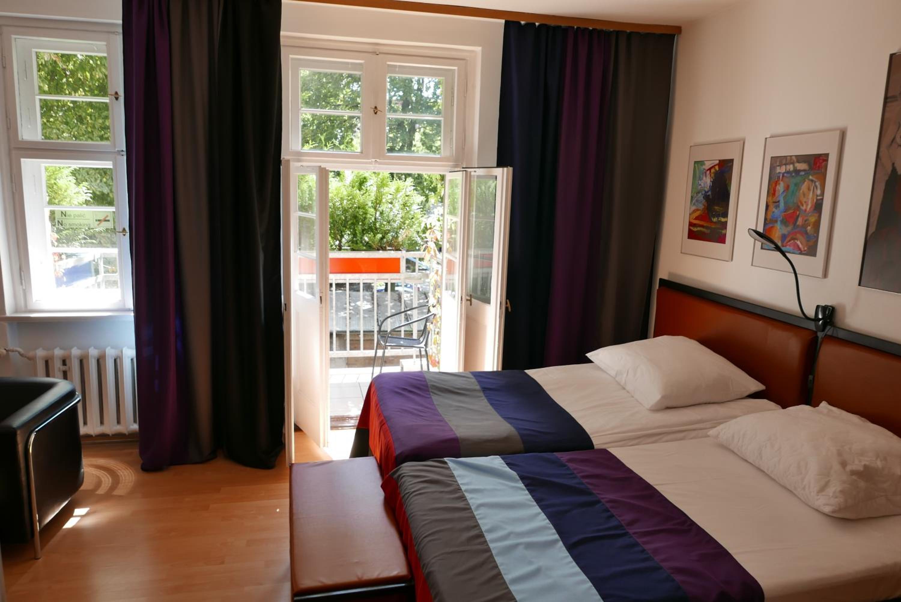 Apartment photo 1
