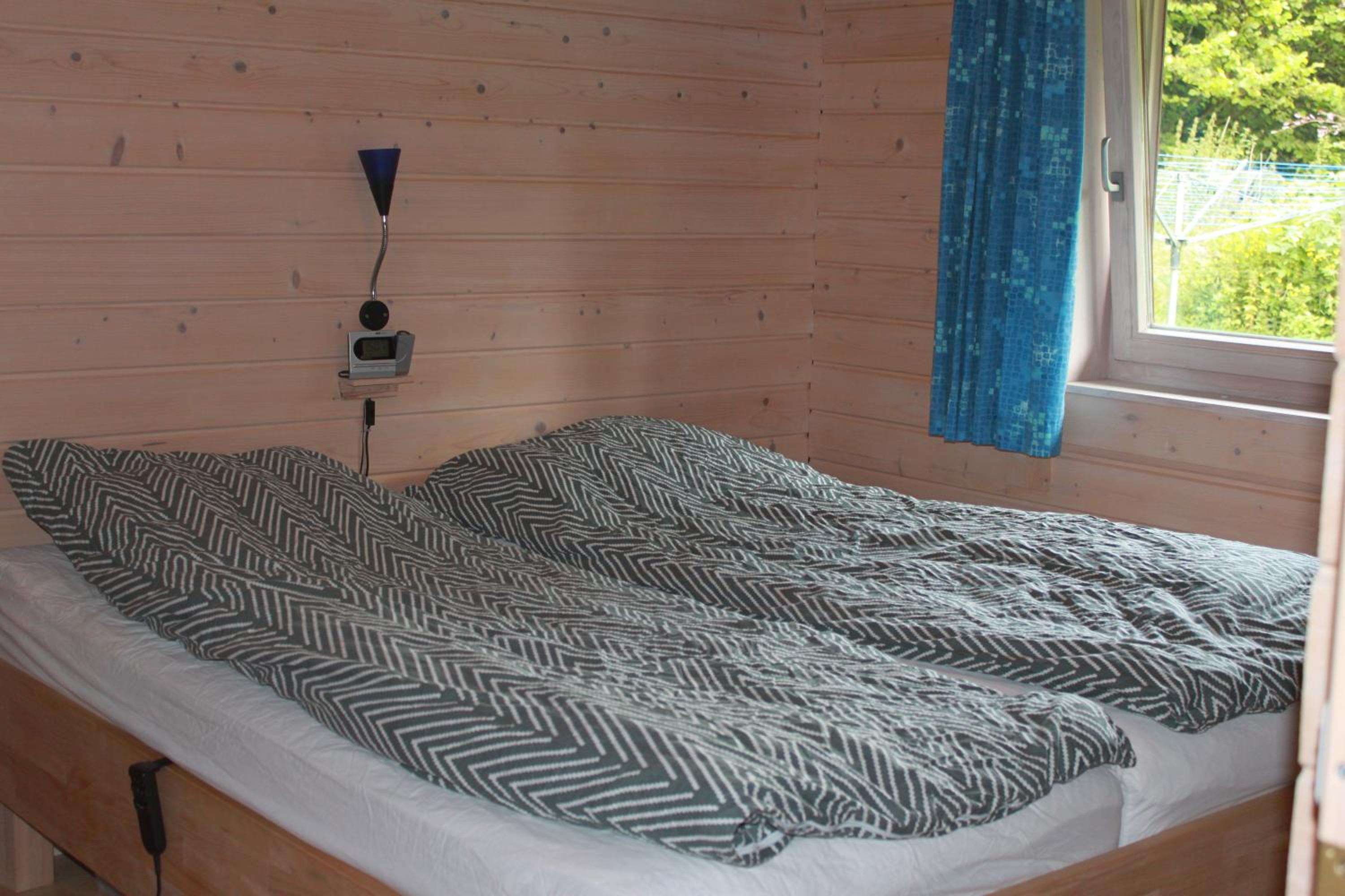 Three-Bedroom House - Photo 4