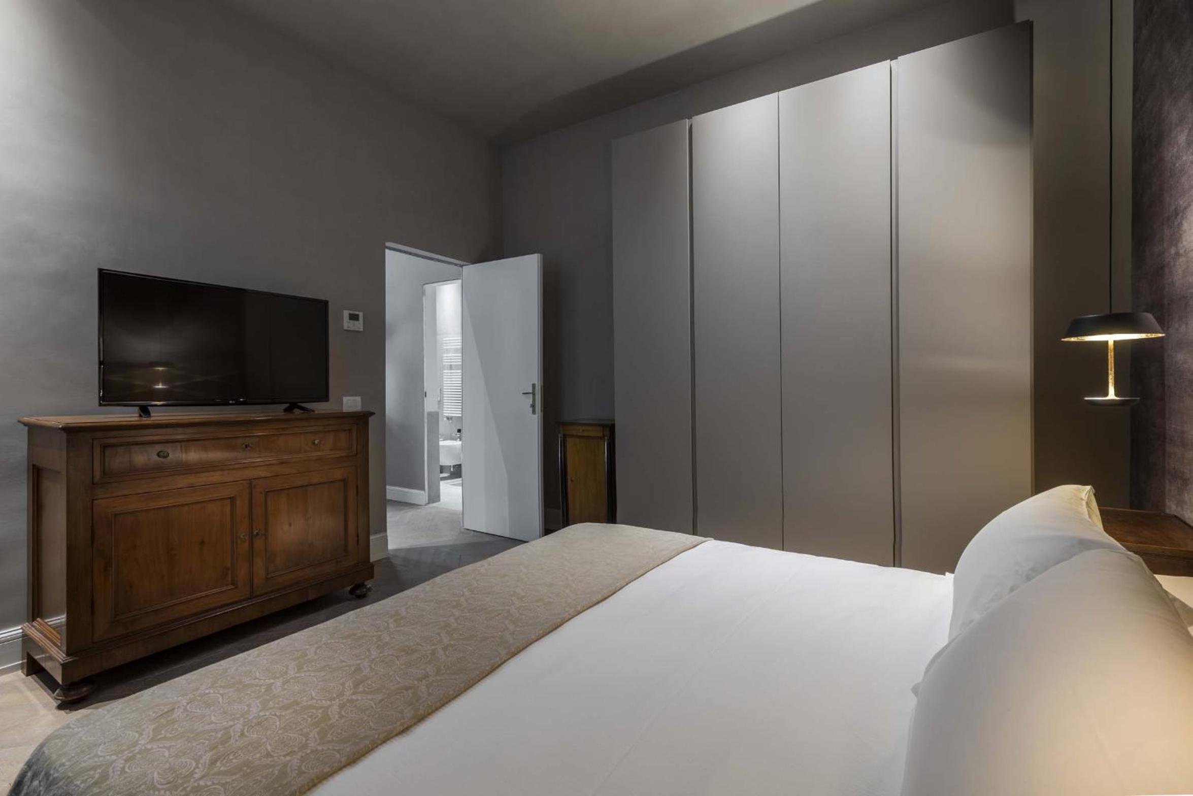 Comfort Apartment - Photo 15
