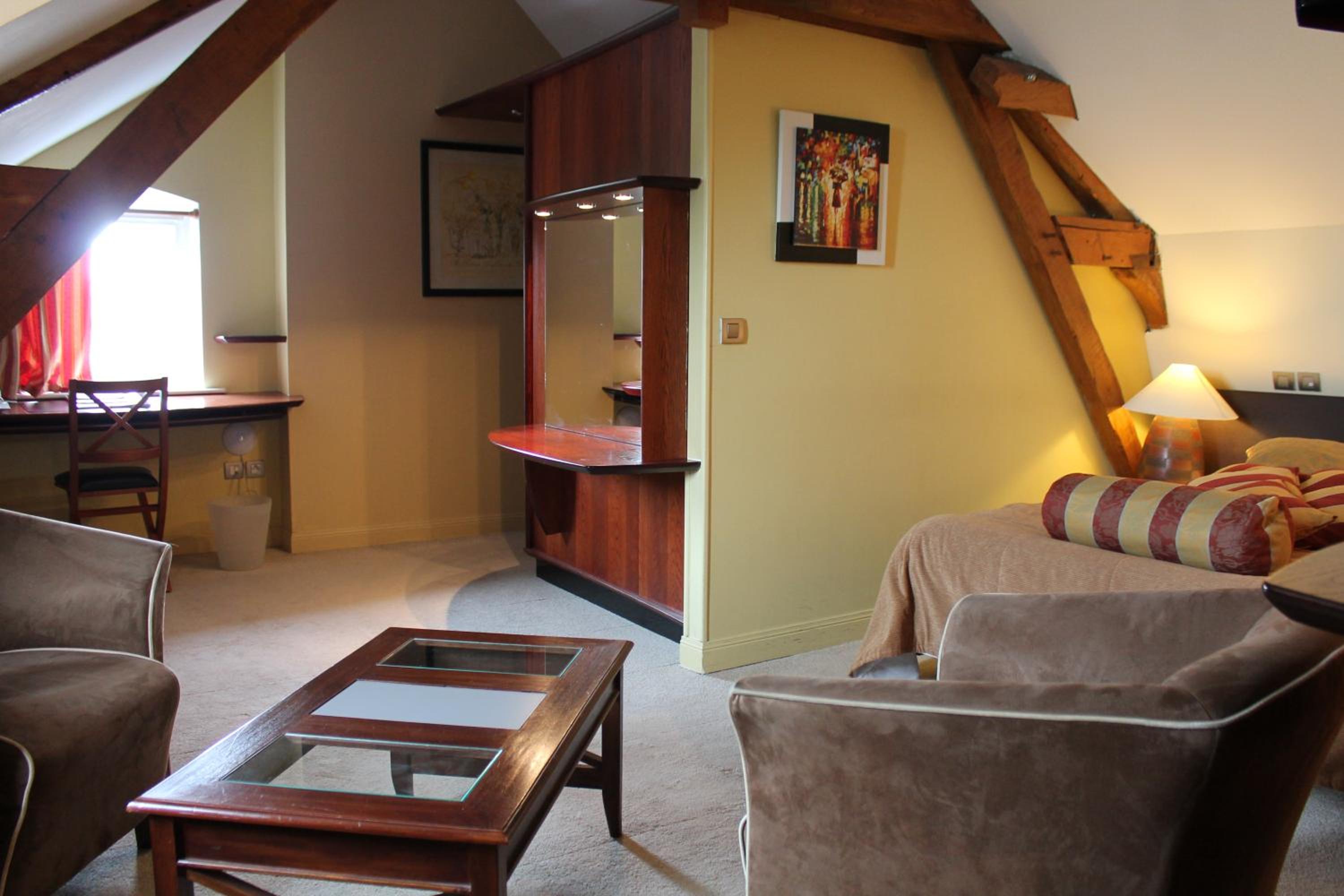 Chambre Familiale avec Baignoire Chambre Familiale avec Baignoire