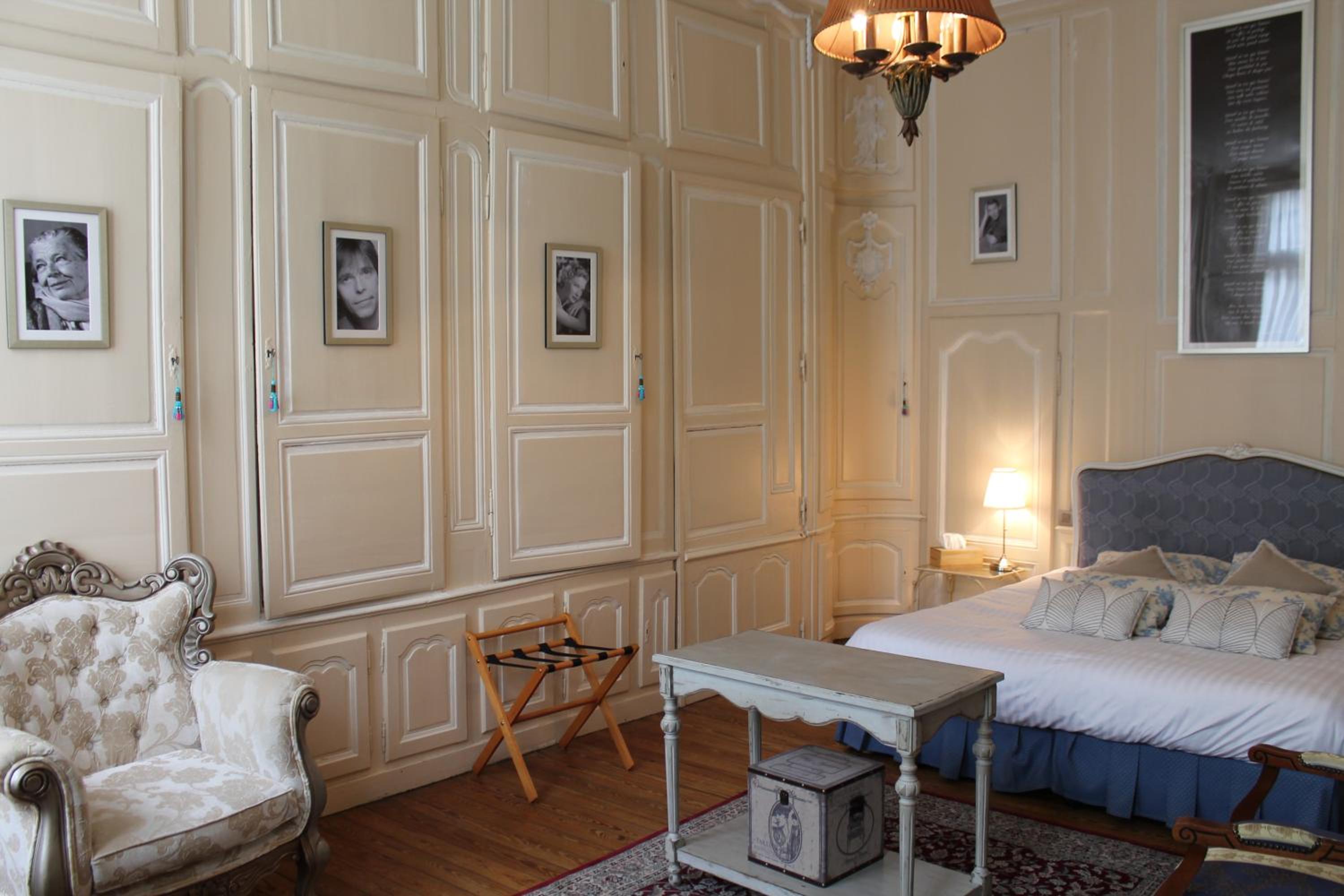 Chambre Double ou Lits Jumeaux Chambre Double ou Lits Jumeaux