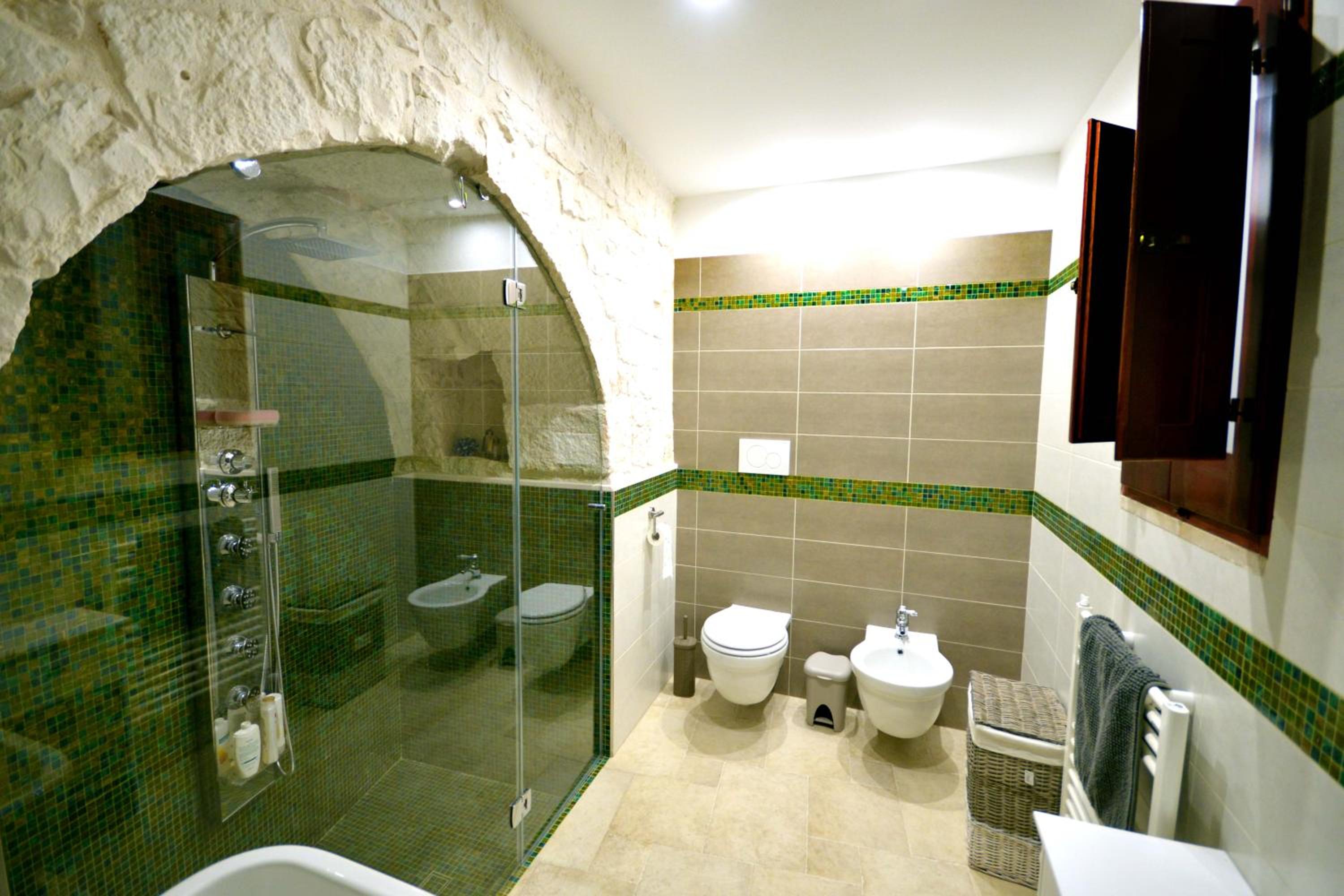 Superior King Room photo 2