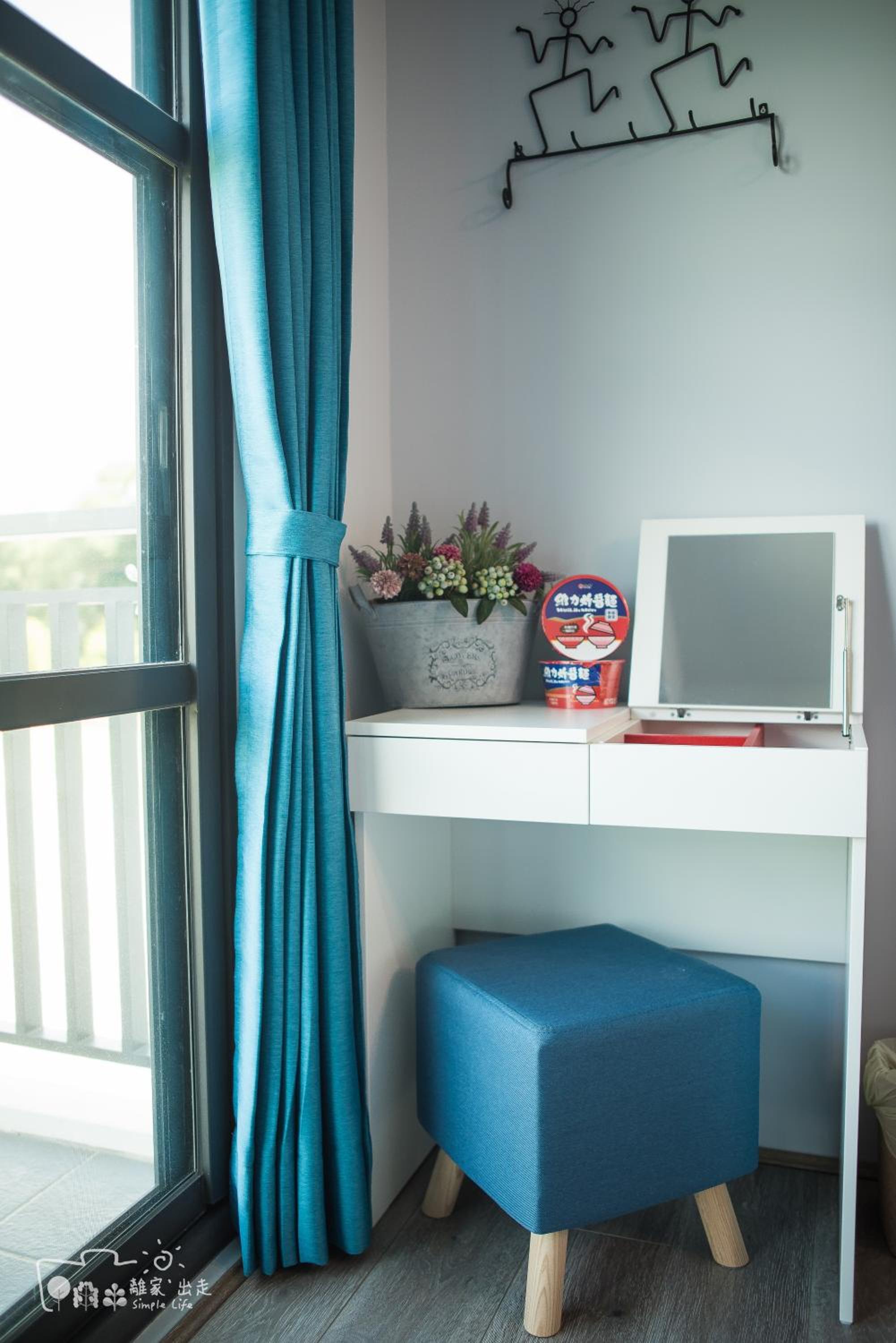 Family Room with Balcony photo 3