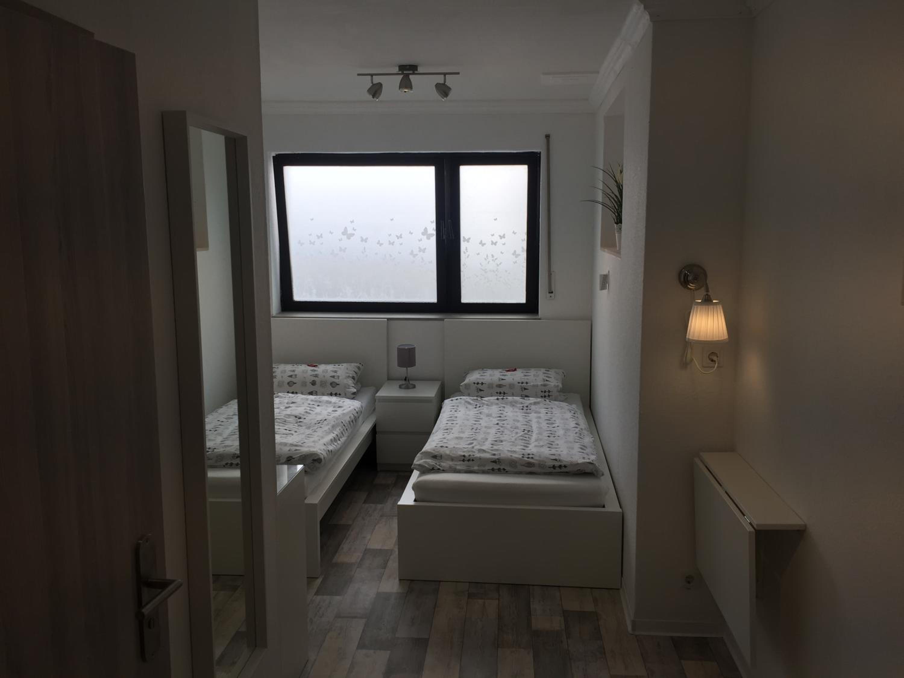Double or Twin Room - Photo 3