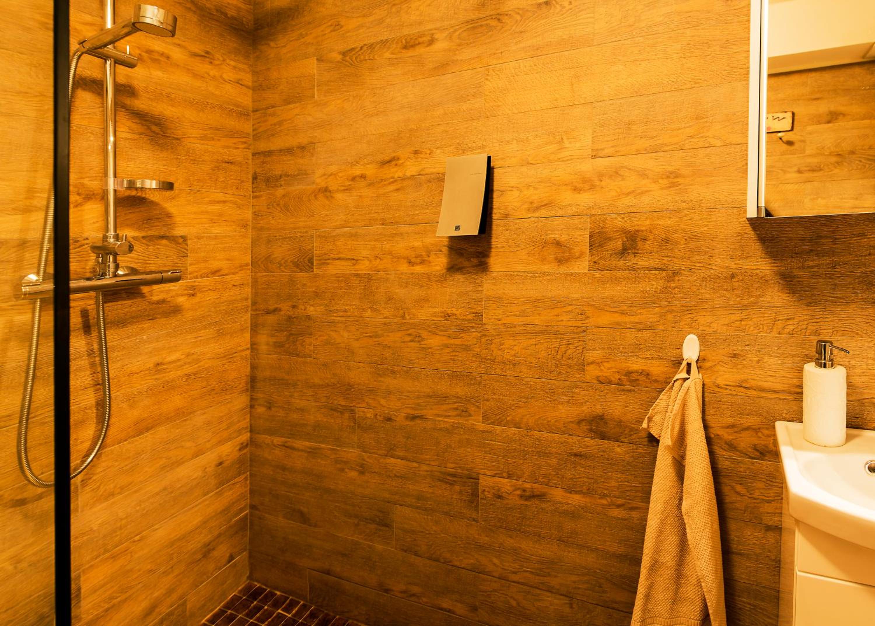Deluxe Twin Room - Photo 3